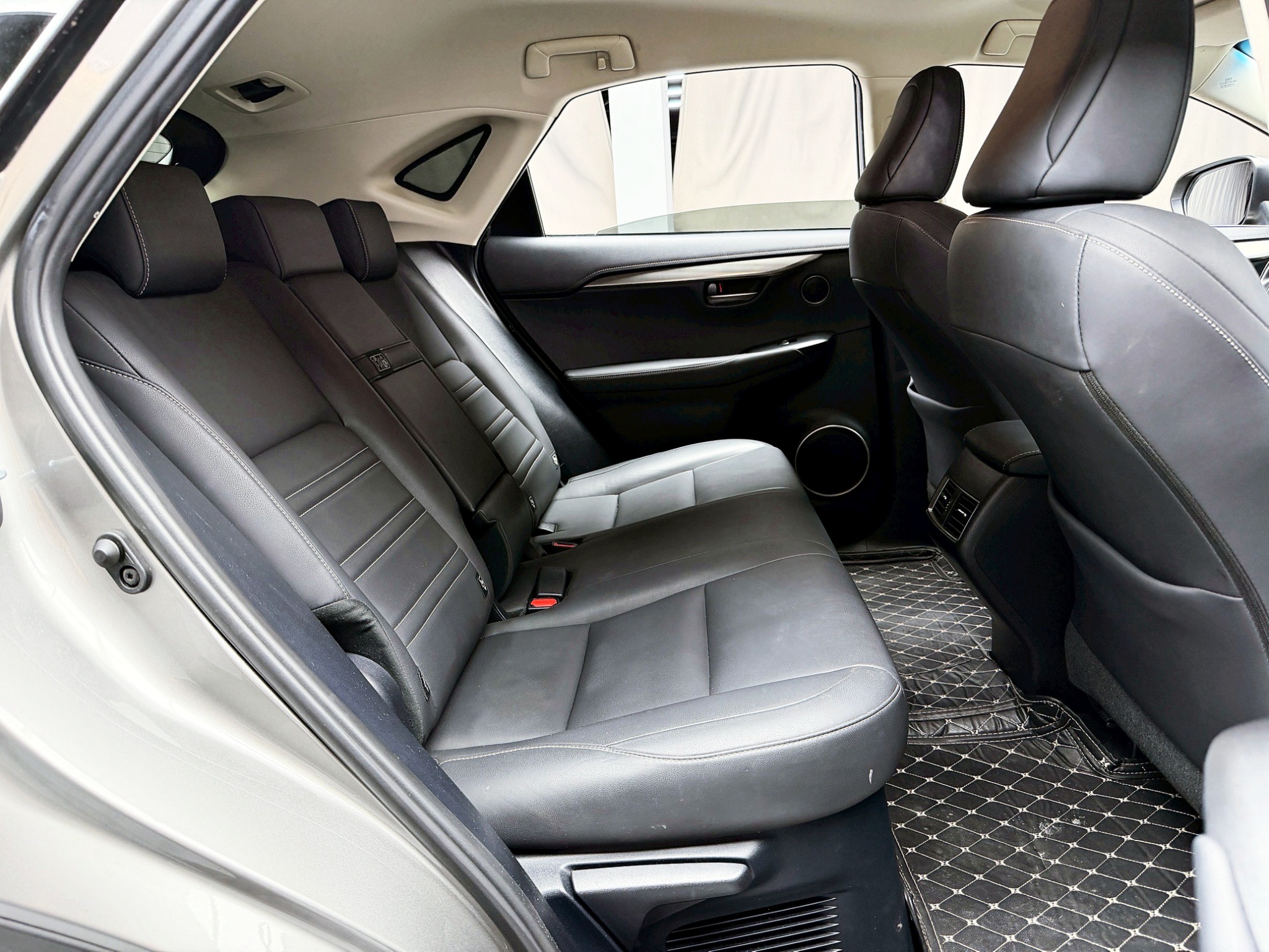 全台到府賞車 2018 Lexus NX200 菁英版『小李經理』元禾國際車業/中古車/促銷中  第12張相片