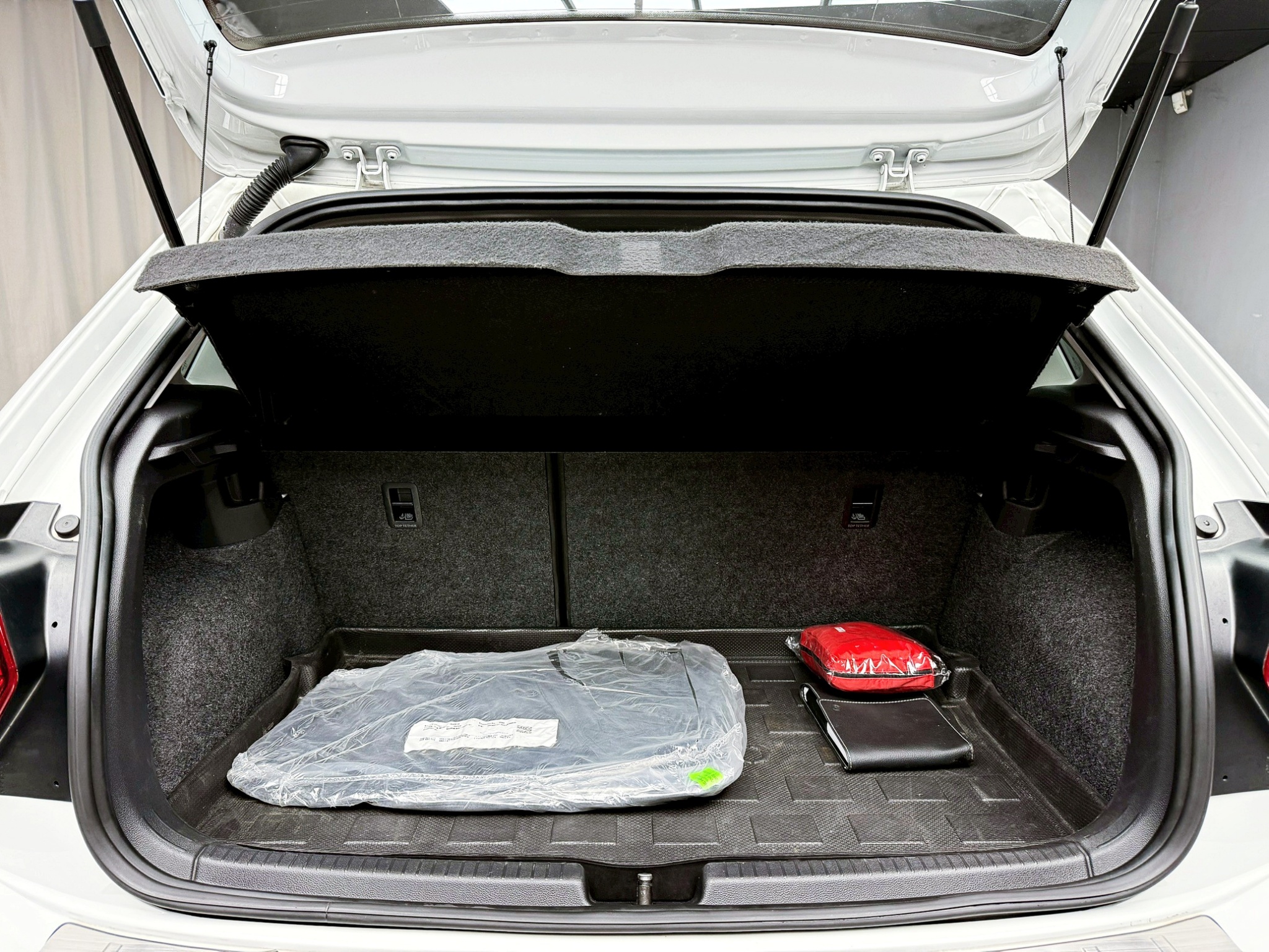 全台到府賞車 2020 Volkswagen Polo 230TSI Life『小李經理』元禾國際車業/中古車/促銷中  第5張相片