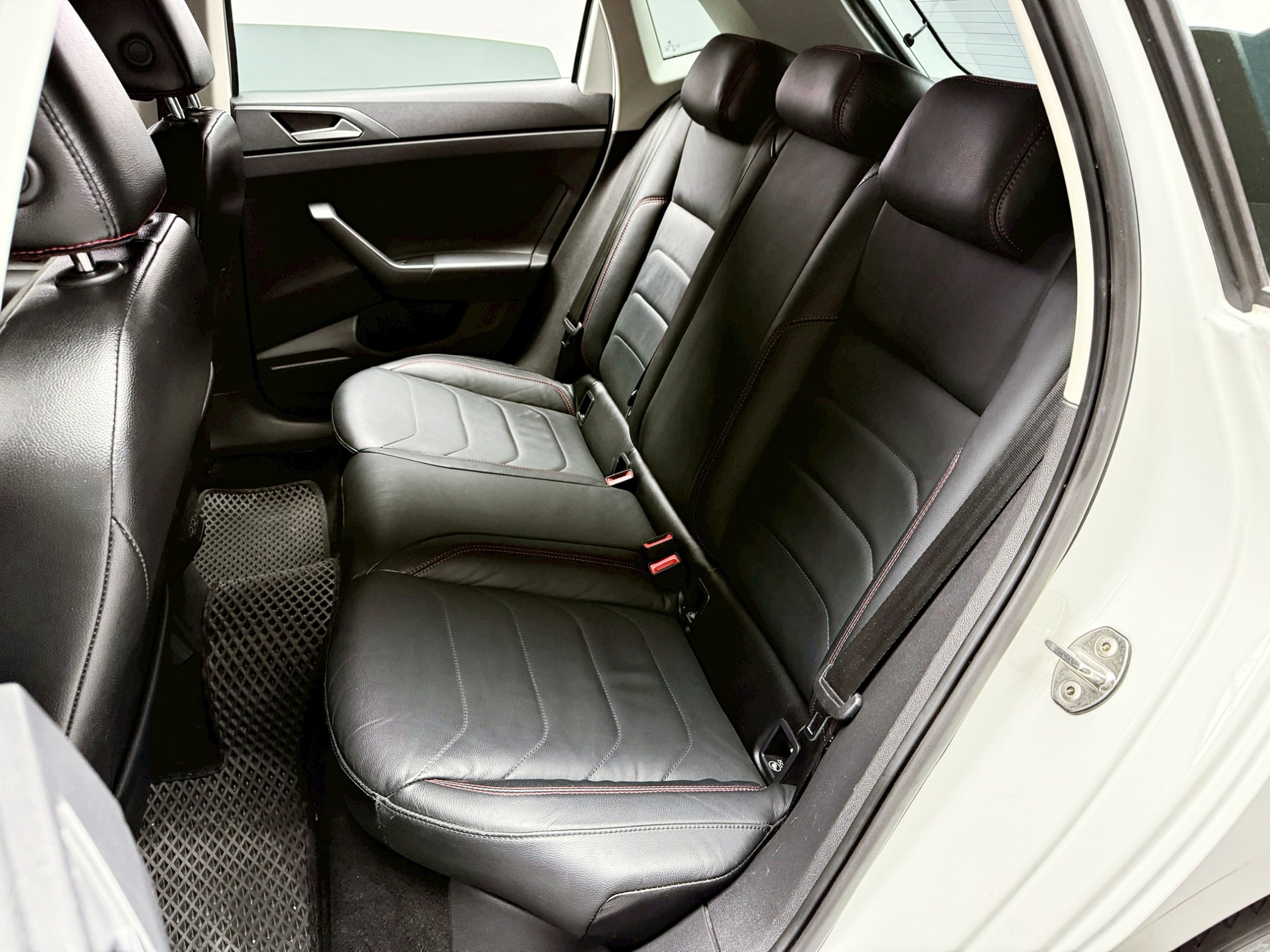 全台到府賞車 2020 Volkswagen Polo 230TSI Life『小李經理』元禾國際車業/中古車/促銷中  第9張相片