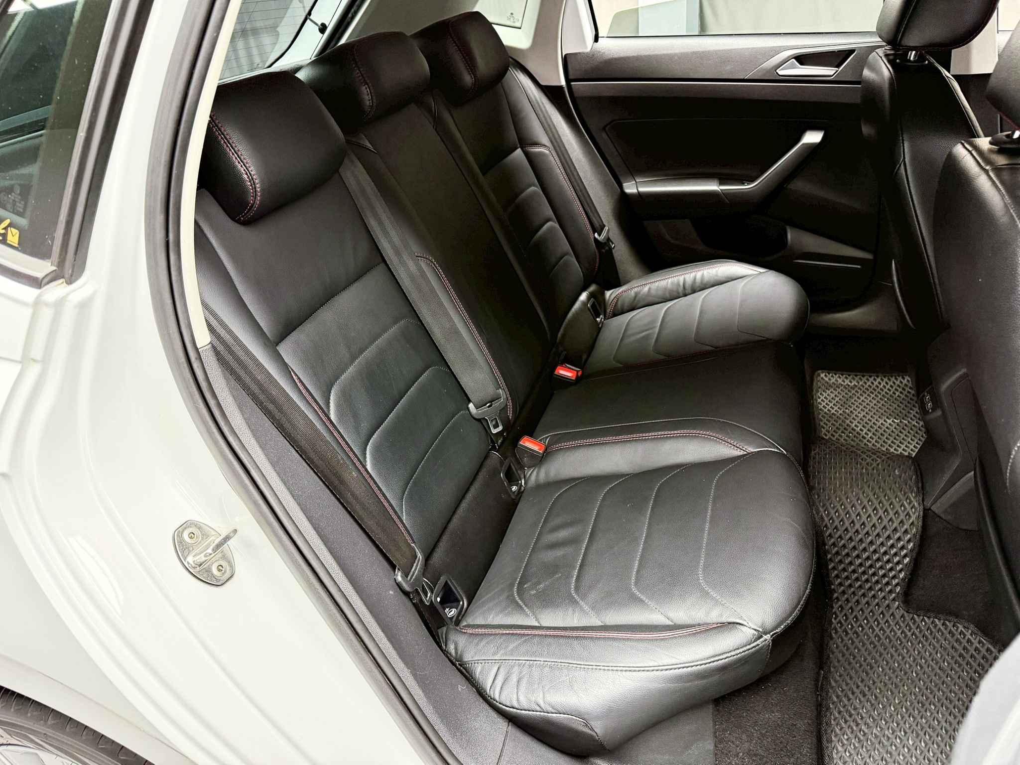 全台到府賞車 2020 Volkswagen Polo 230TSI Life『小李經理』元禾國際車業/中古車/促銷中  第10張相片