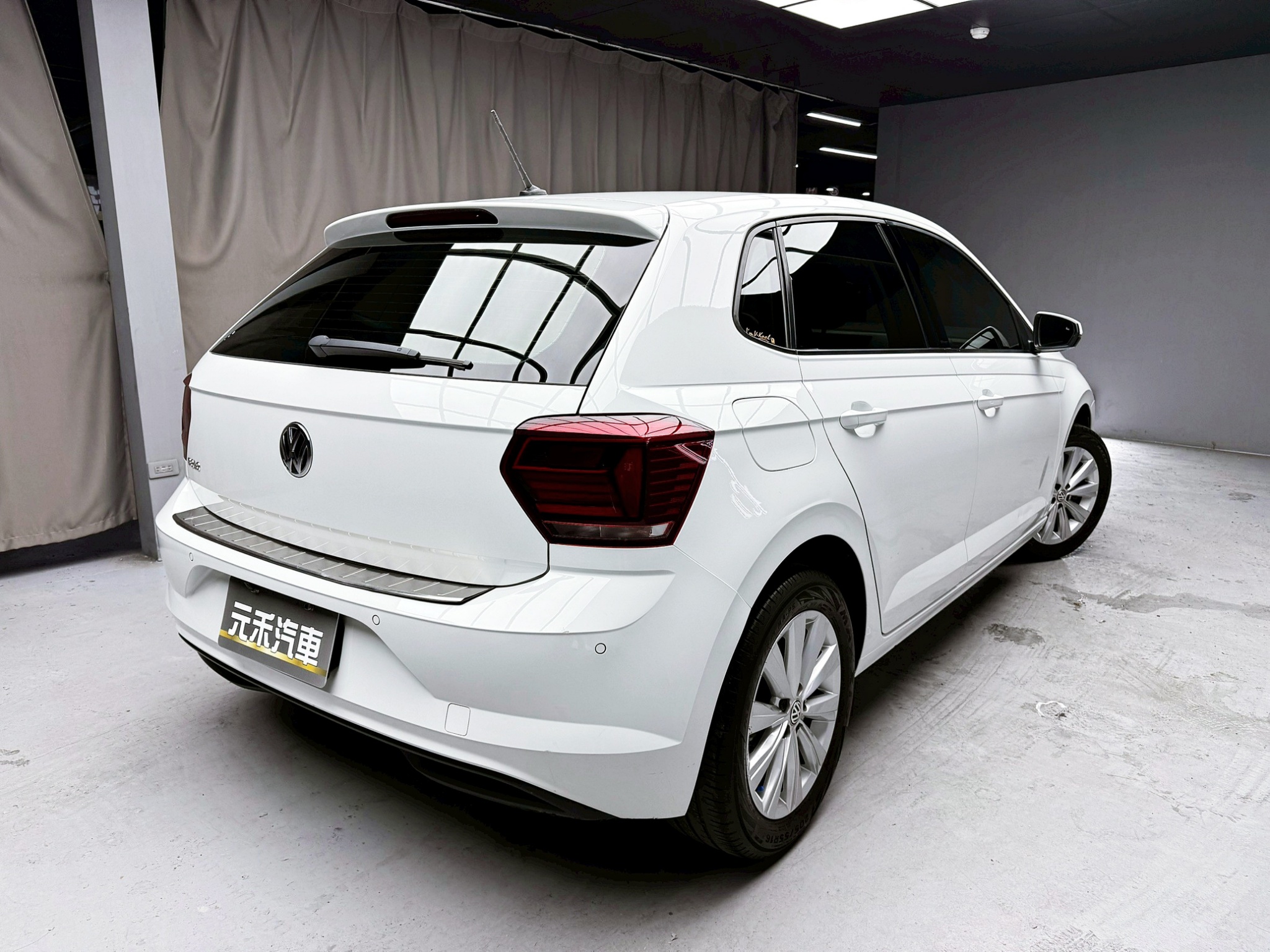 全台到府賞車 2020 Volkswagen Polo 230TSI Life『小李經理』元禾國際車業/中古車/促銷中  第19張相片