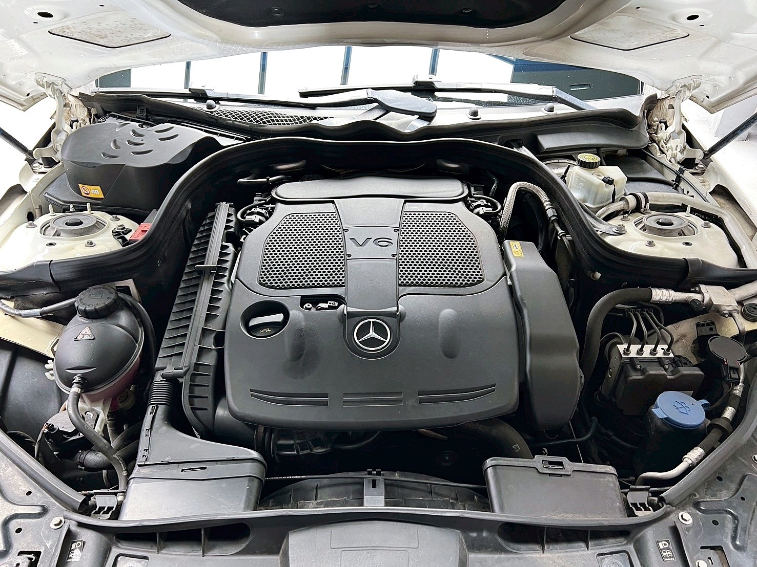 全台到府賞車 2014 Benz E350 Sedan Avantgarde W212型『小李經理』元禾國際車業/中古車/促銷中  第16張相片