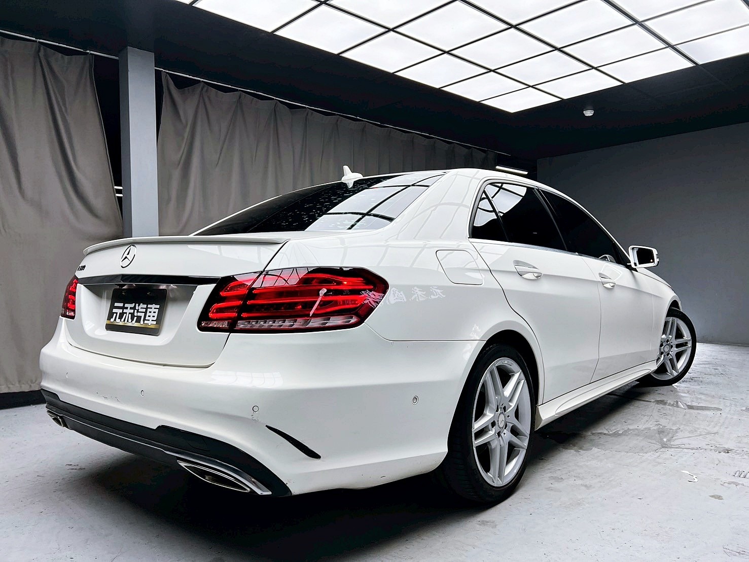 全台到府賞車 2014 Benz E350 Sedan Avantgarde W212型『小李經理』元禾國際車業/中古車/促銷中  第18張相片