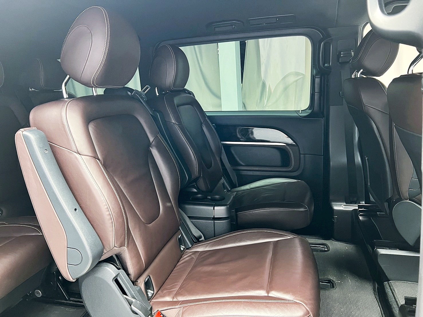 全台到府賞車 2015/16 Benz V250d Avantgarde W447型 七人座『小李經理』元禾國際車業/中古車/促銷中  第13張相片