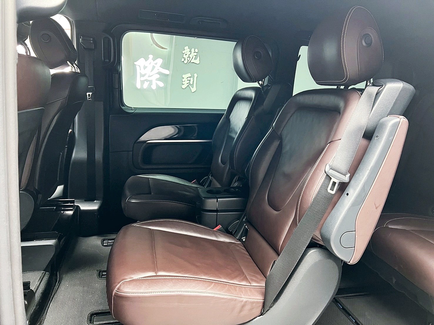 全台到府賞車 2015/16 Benz V250d Avantgarde W447型 七人座『小李經理』元禾國際車業/中古車/促銷中  第14張相片