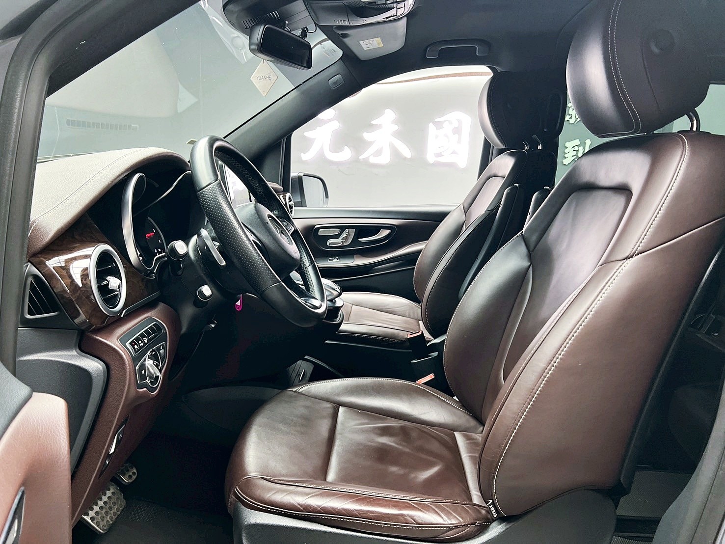 全台到府賞車 2015/16 Benz V250d Avantgarde W447型 七人座『小李經理』元禾國際車業/中古車/促銷中  第15張相片