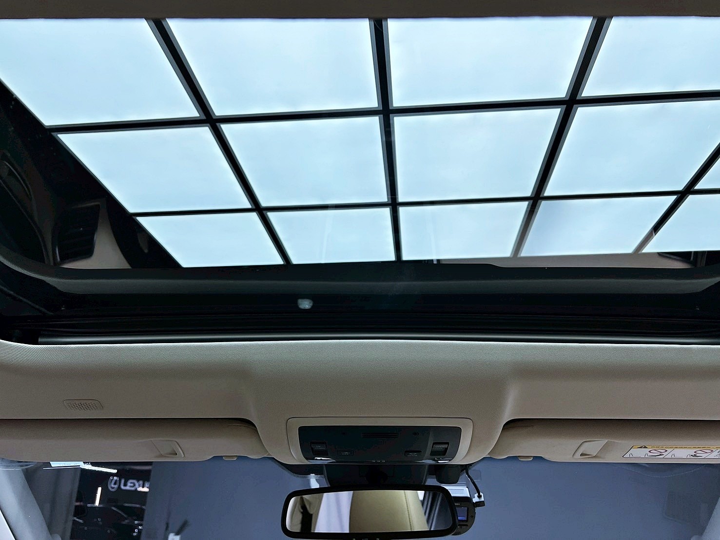 全台到府賞車 2017/18 Lexus NX300 頂級版『小李經理』元禾國際車業/中古車/促銷中  第8張相片