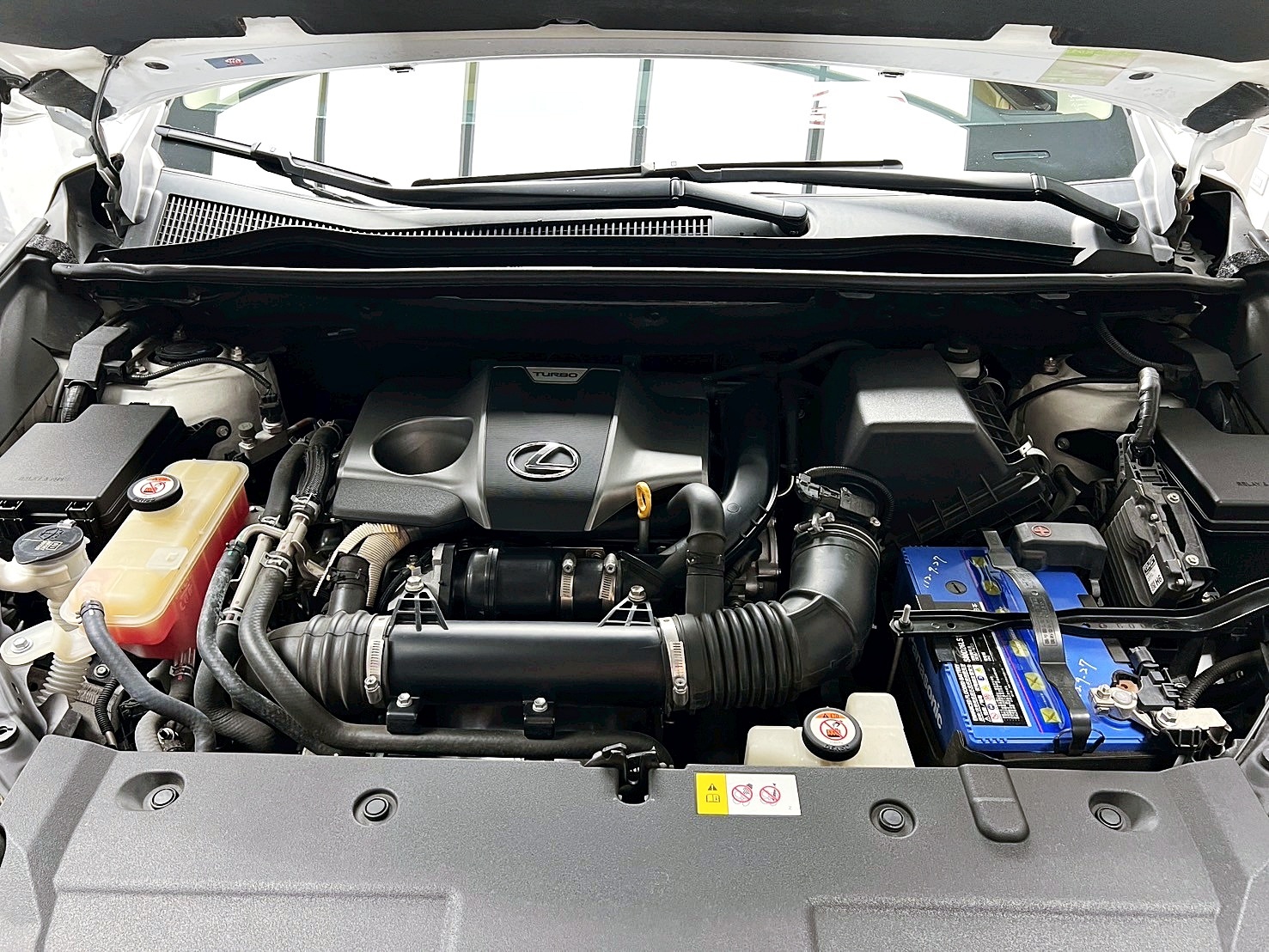 全台到府賞車 2017/18 Lexus NX300 頂級版『小李經理』元禾國際車業/中古車/促銷中  第16張相片