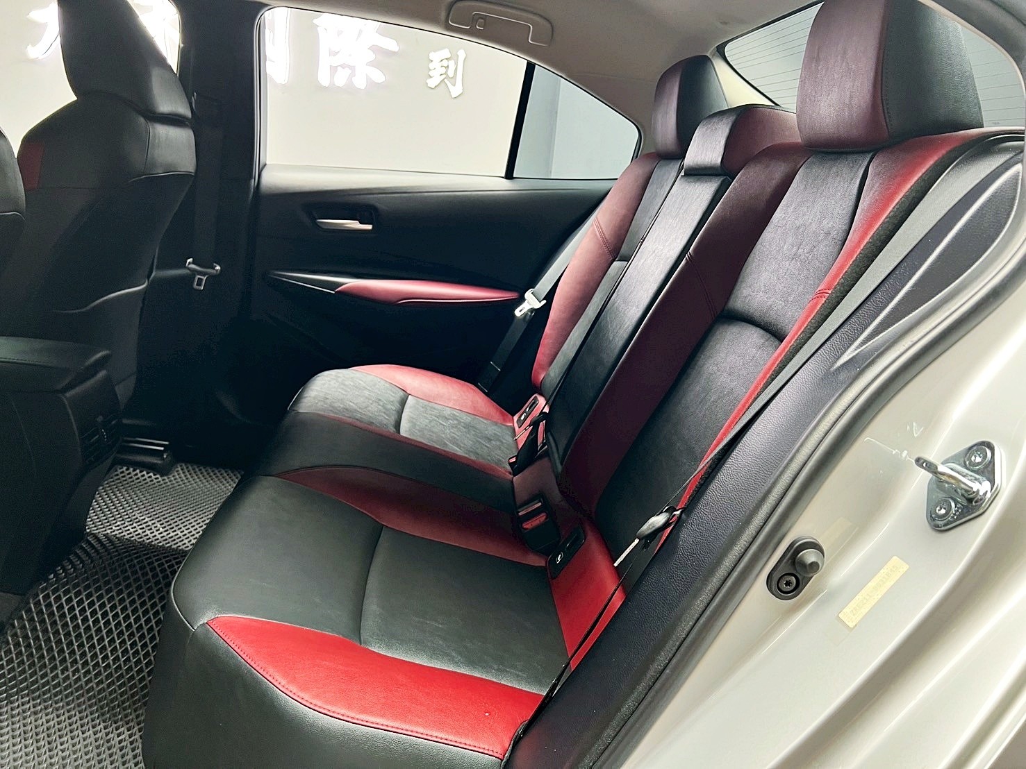 全台到府賞車 2020 Toyota Corolla Altis GR Sport『小李經理』元禾國際車業/中古車/促銷中  第13張相片