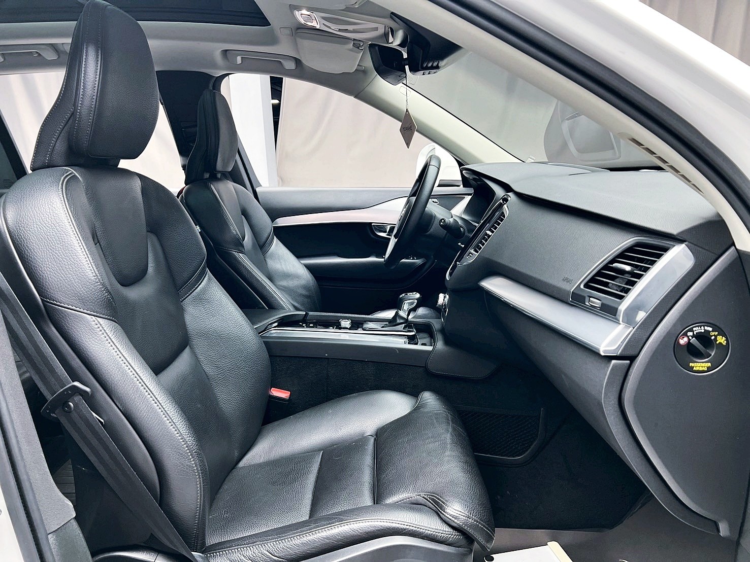 全台到府賞車 2019 Volvo XC90 T5 Momentum 七人座『小李經理』元禾國際車業/中古車/促銷中  第10張相片