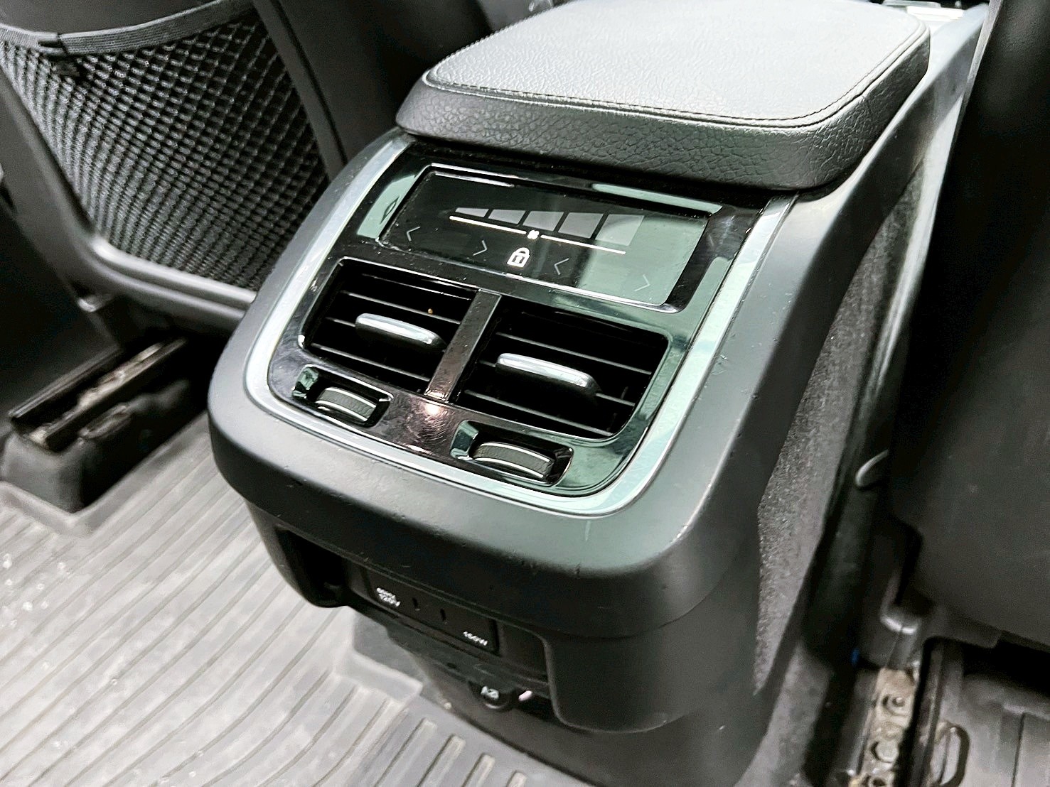 全台到府賞車 2019 Volvo XC90 T5 Momentum 七人座『小李經理』元禾國際車業/中古車/促銷中  第11張相片