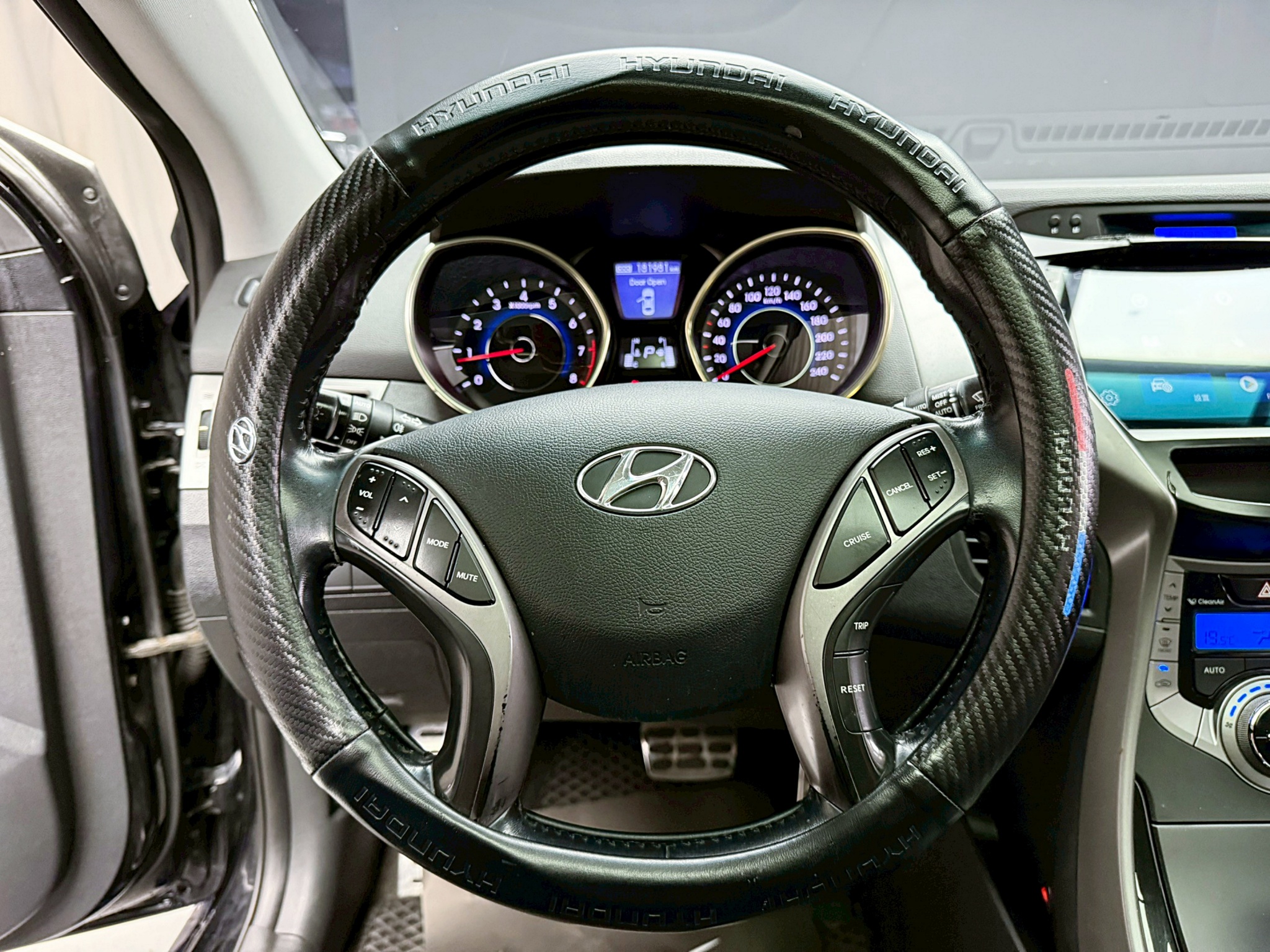 全台到府賞車 2013 Hyundai Elantra GLS 旗艦型『小李經理』元禾國際車業/中古車/促銷中  第11張相片