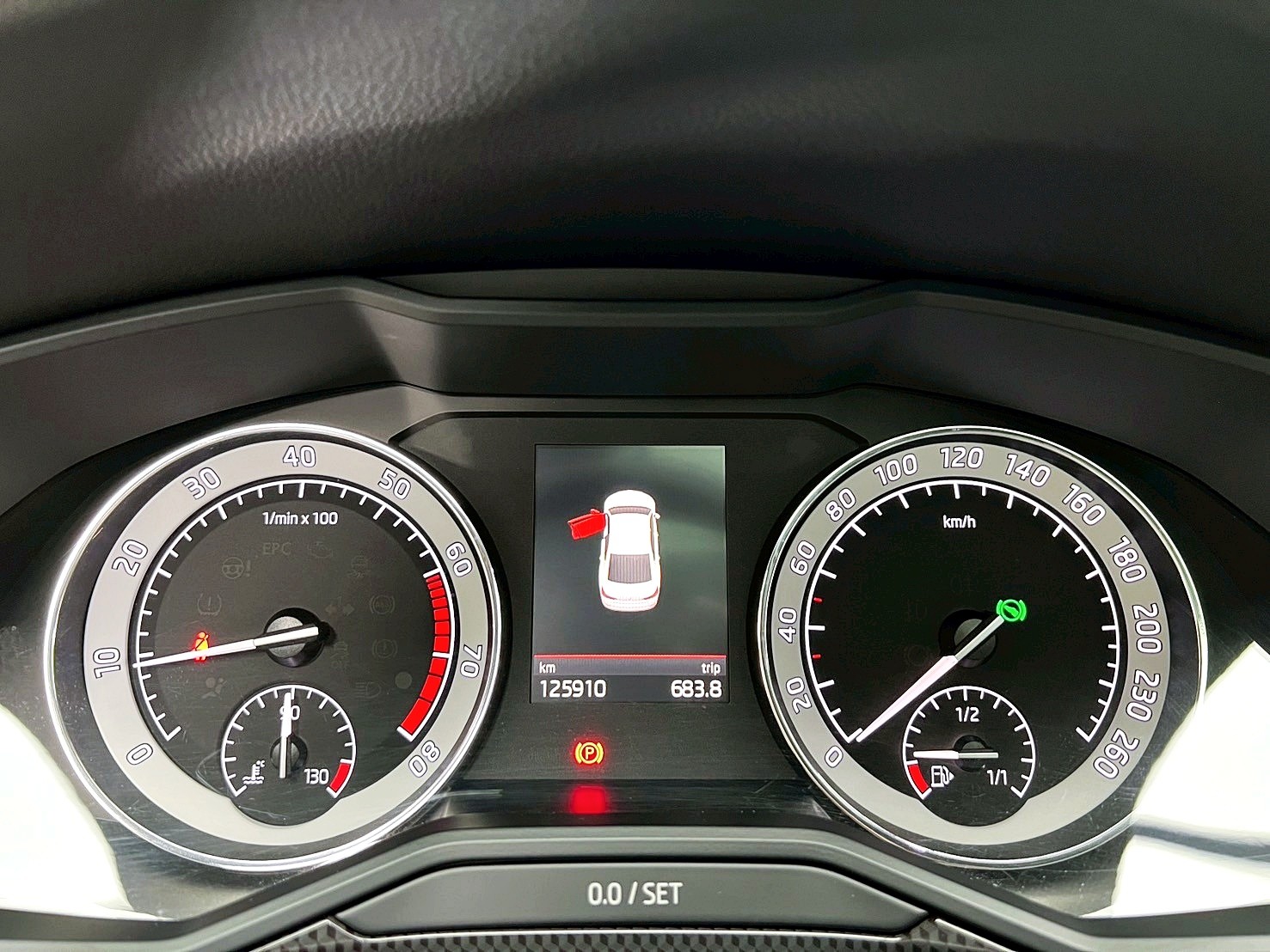 全台到府賞車 2017/18 Skoda Superb Sedan TSI Sportline『小李經理』元禾國際車業/中古車/促銷中  第17張相片