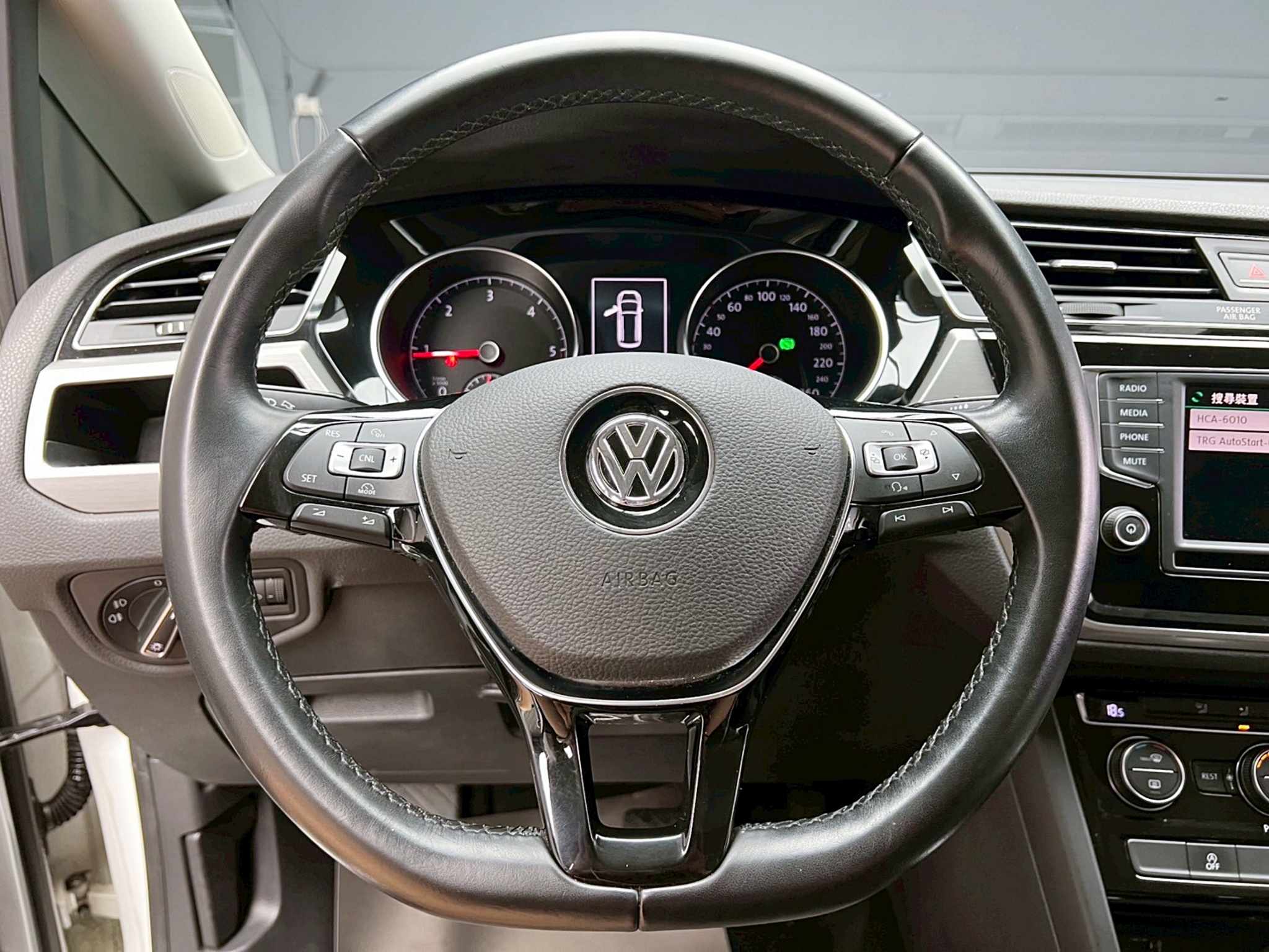 全台到府賞車 2015/16 Volkswagen Touran 280TDI Comfortline 七人座『小李經理』元禾國際車業/中古車/促銷中  第7張相片