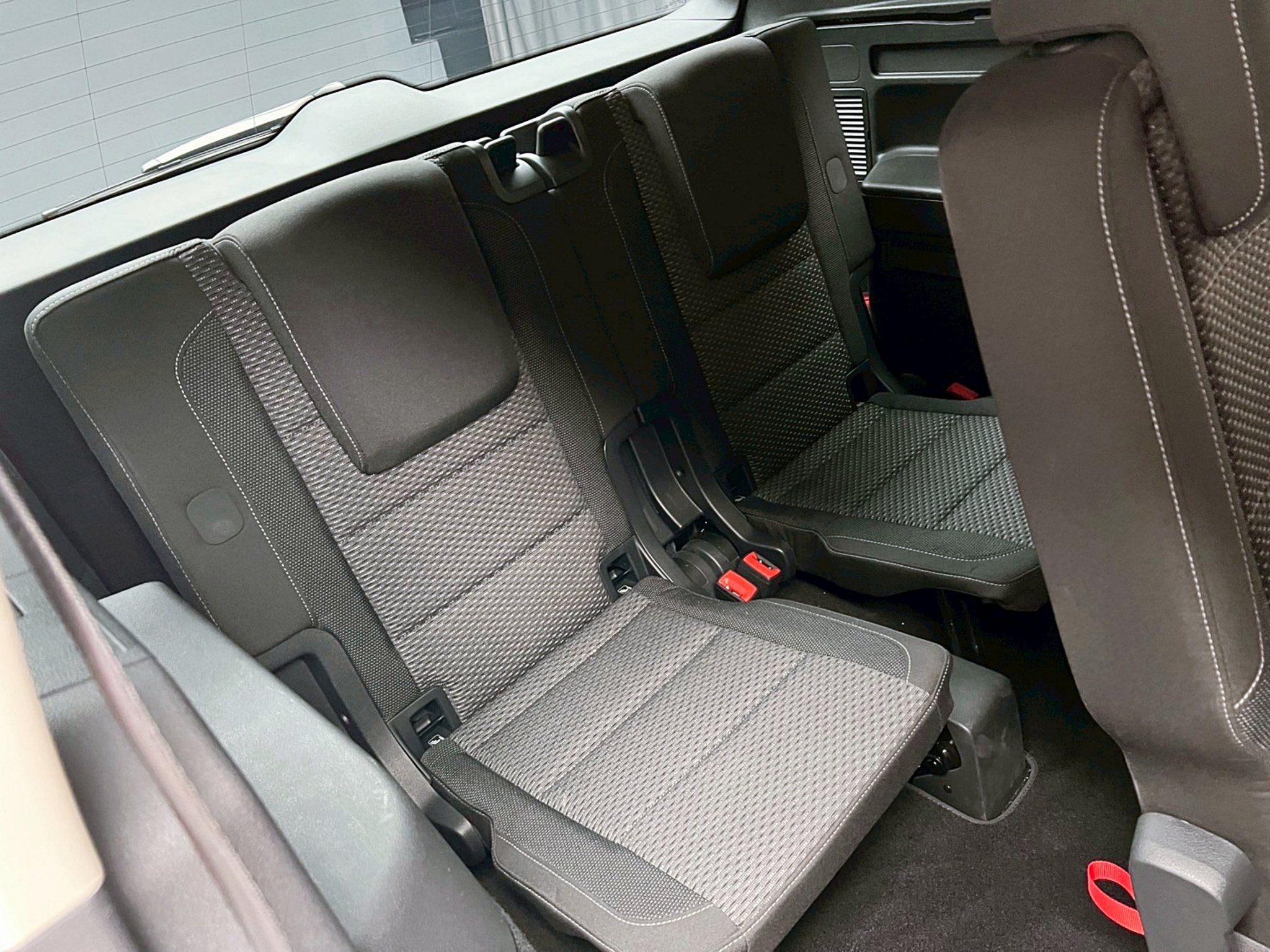 全台到府賞車 2015/16 Volkswagen Touran 280TDI Comfortline 七人座『小李經理』元禾國際車業/中古車/促銷中  第14張相片