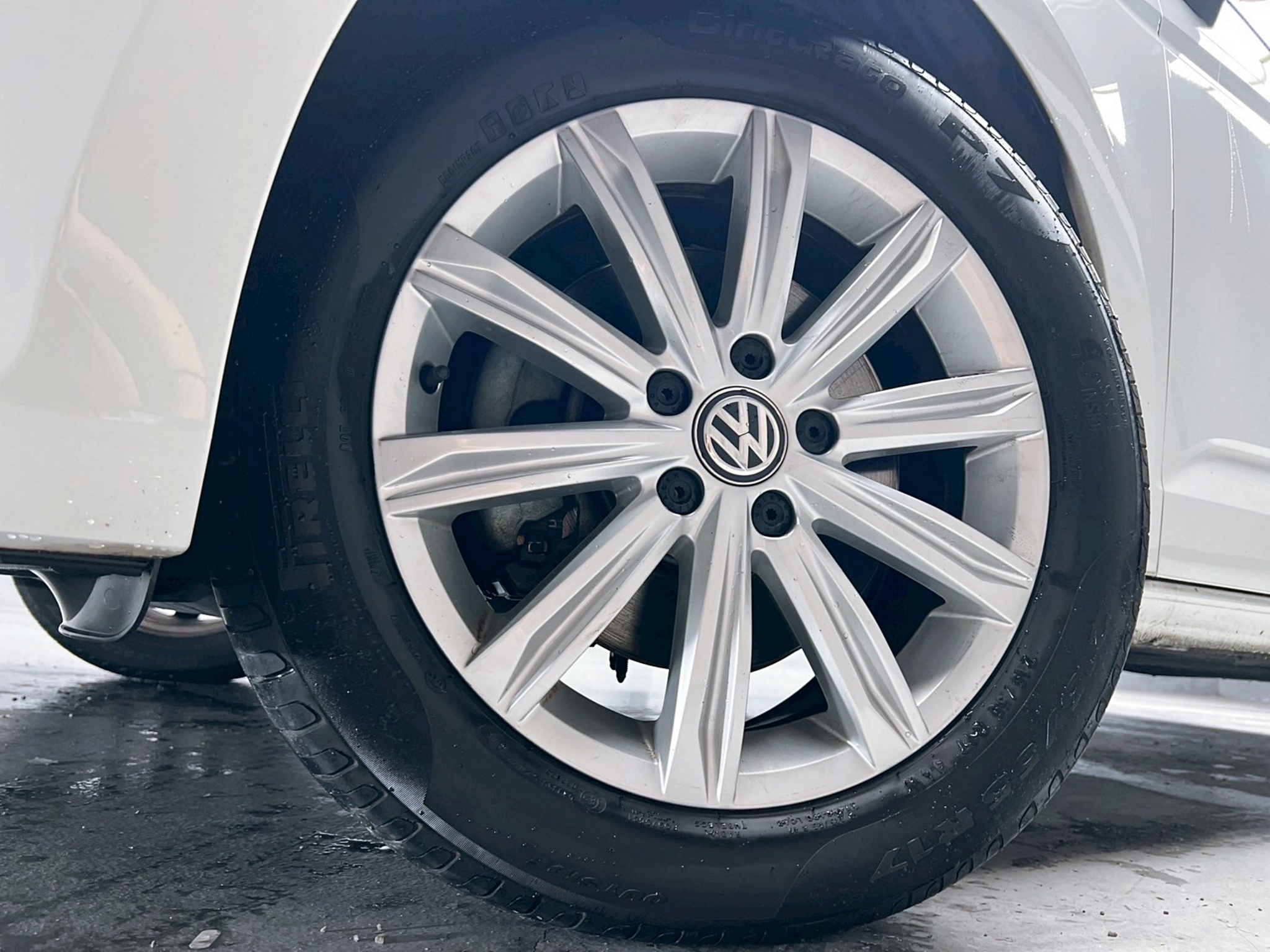 全台到府賞車 2015/16 Volkswagen Touran 280TDI Comfortline 七人座『小李經理』元禾國際車業/中古車/促銷中  第15張相片