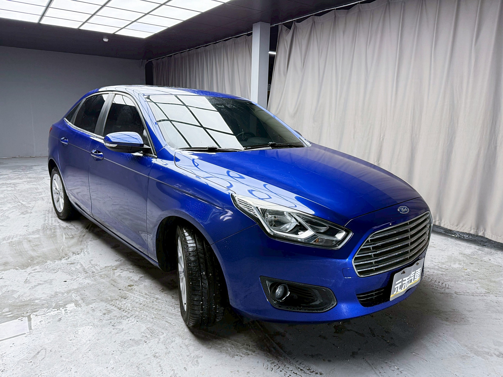 全台到府賞車 2019 Ford Escort 時尚型『小李經理』元禾國際車業/中古車/促銷中  第17張相片