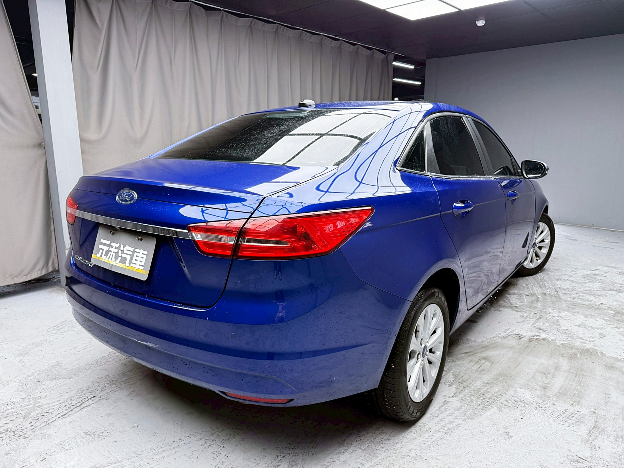 全台到府賞車 2019 Ford Escort 時尚型『小李經理』元禾國際車業/中古車/促銷中  第18張相片