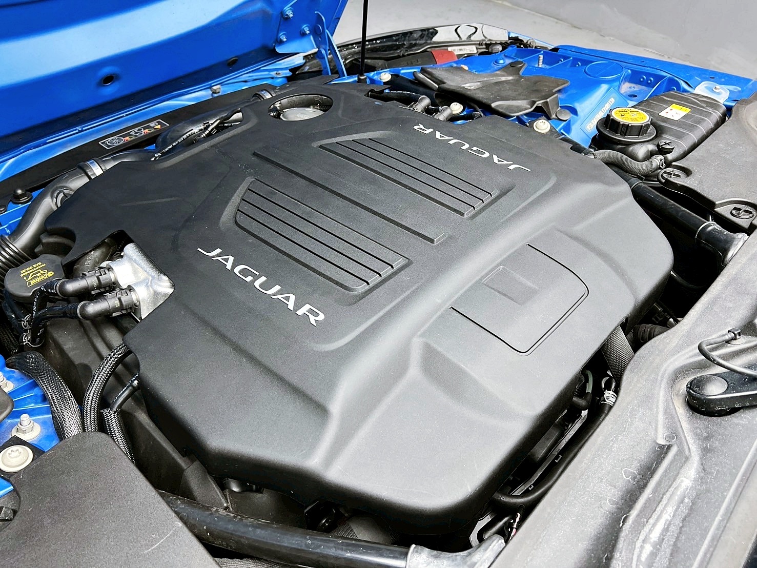 全台到府賞車 2019/20 Jaguar F-Type Coupe P380 R-Dynamic『小李經理』元禾國際車業/中古車/促銷中  第13張相片