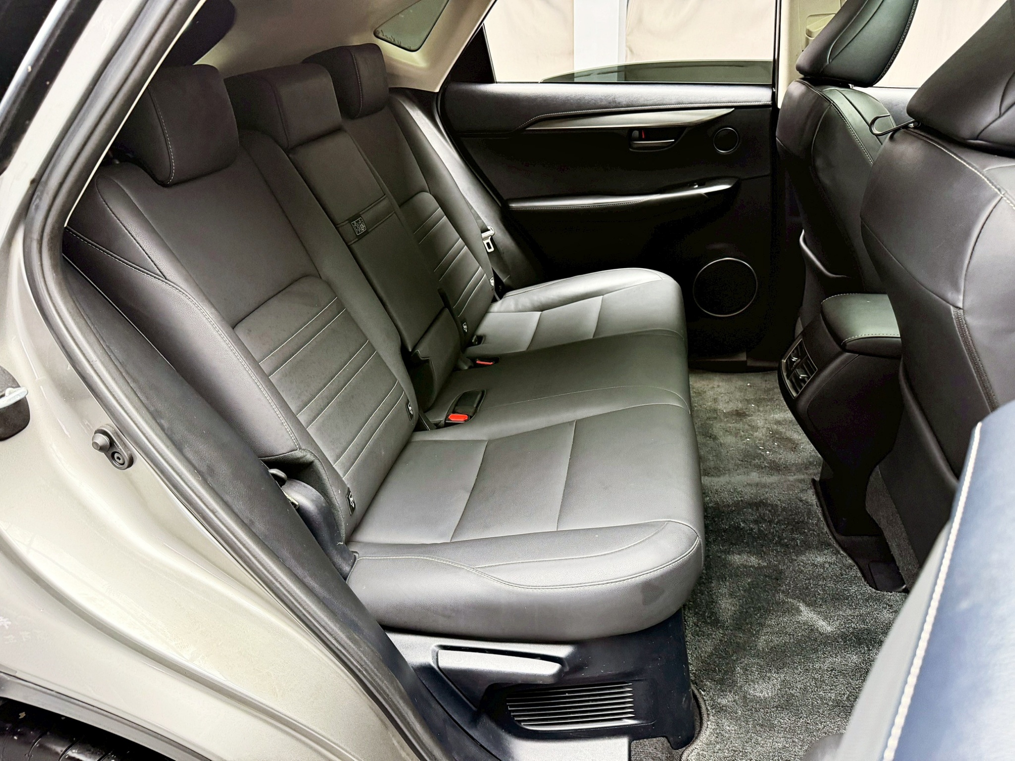 全台到府賞車 2018/19 Lexus NX200 豪華版『小李經理』元禾國際車業/中古車/促銷中  第9張相片