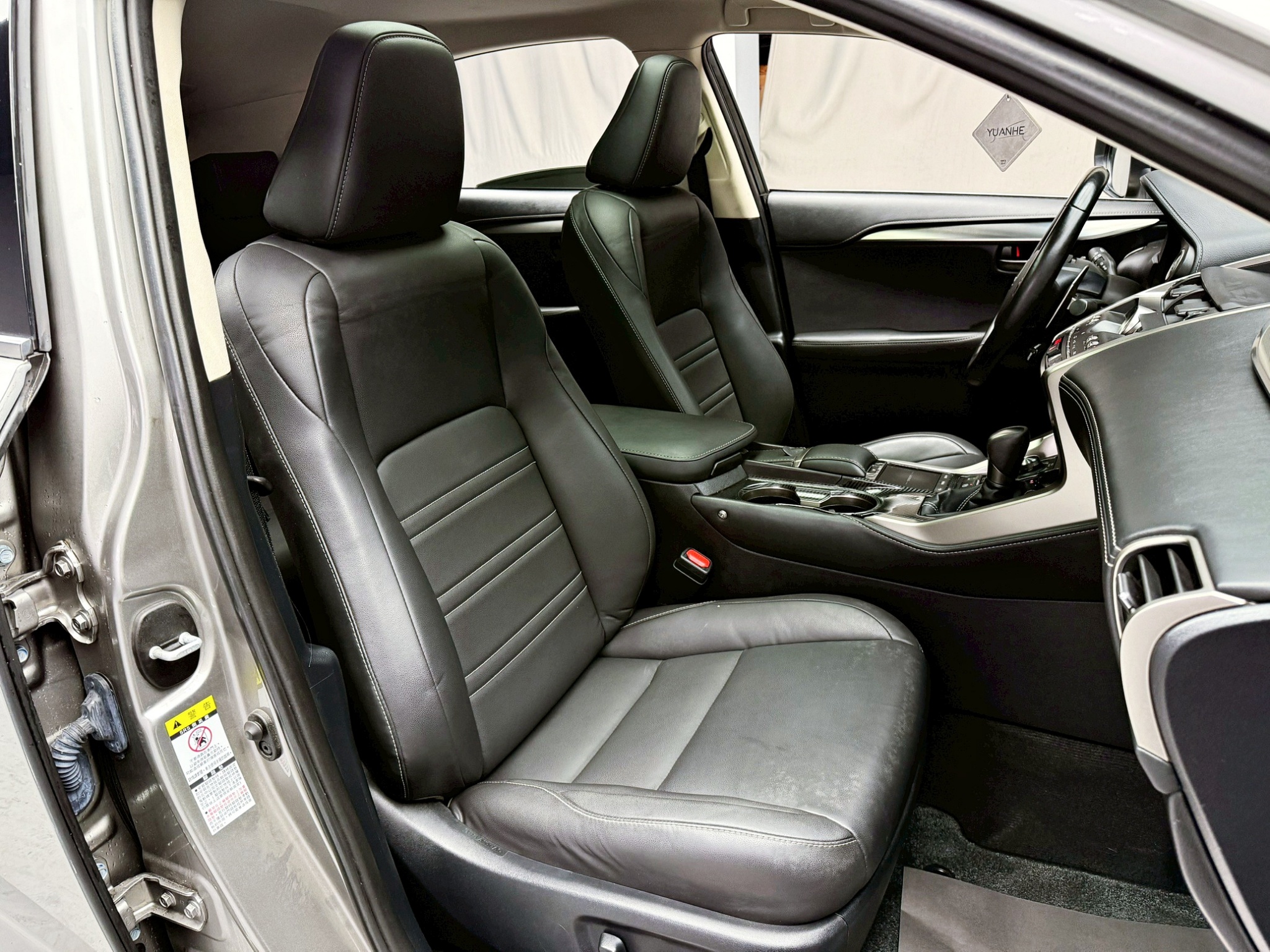 全台到府賞車 2018/19 Lexus NX200 豪華版『小李經理』元禾國際車業/中古車/促銷中  第10張相片