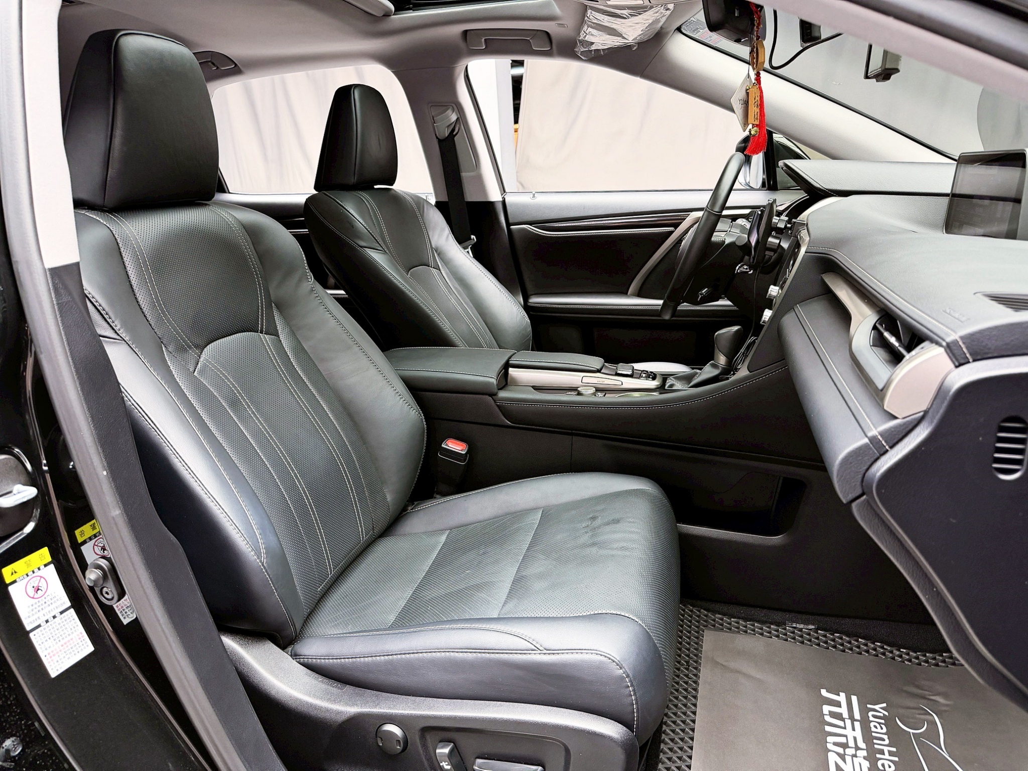 全台到府賞車 2018/19 Lexus RX300 頂級版『小李經理』元禾國際車業/中古車/促銷中  第13張相片