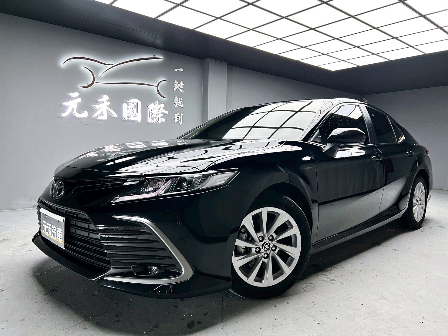 全台到府賞車 2021 Toyota Camry 豪華版『小李經理』元禾國際車業/中古車/促銷中  第1張相片