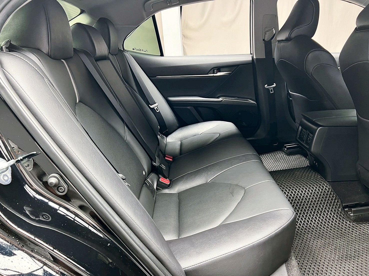全台到府賞車 2021 Toyota Camry 豪華版『小李經理』元禾國際車業/中古車/促銷中  第12張相片