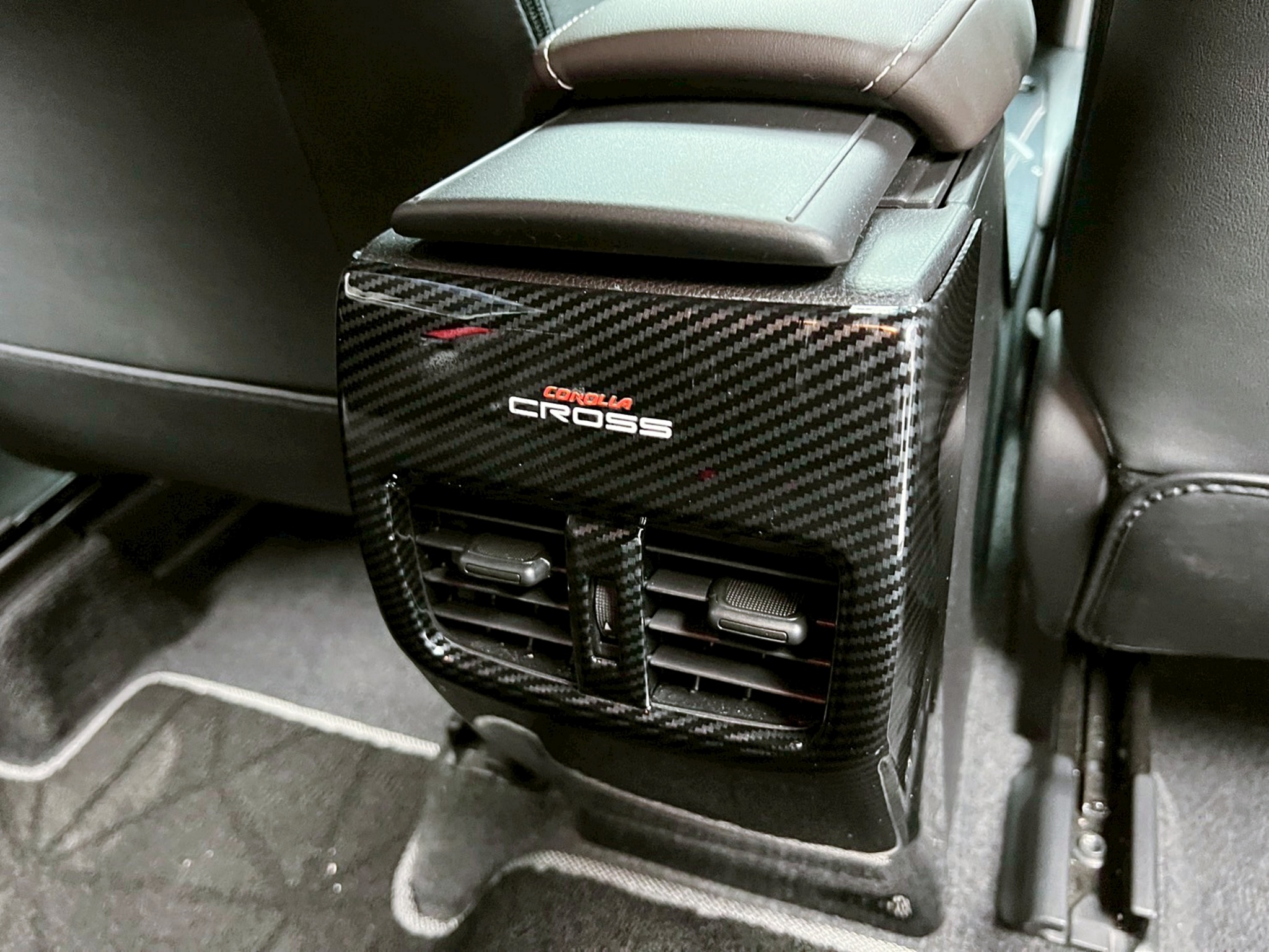 全台到府賞車 2024/25 Toyota Corolla Cross 尊爵版『小李經理』元禾國際車業/中古車/促銷中  第11張相片