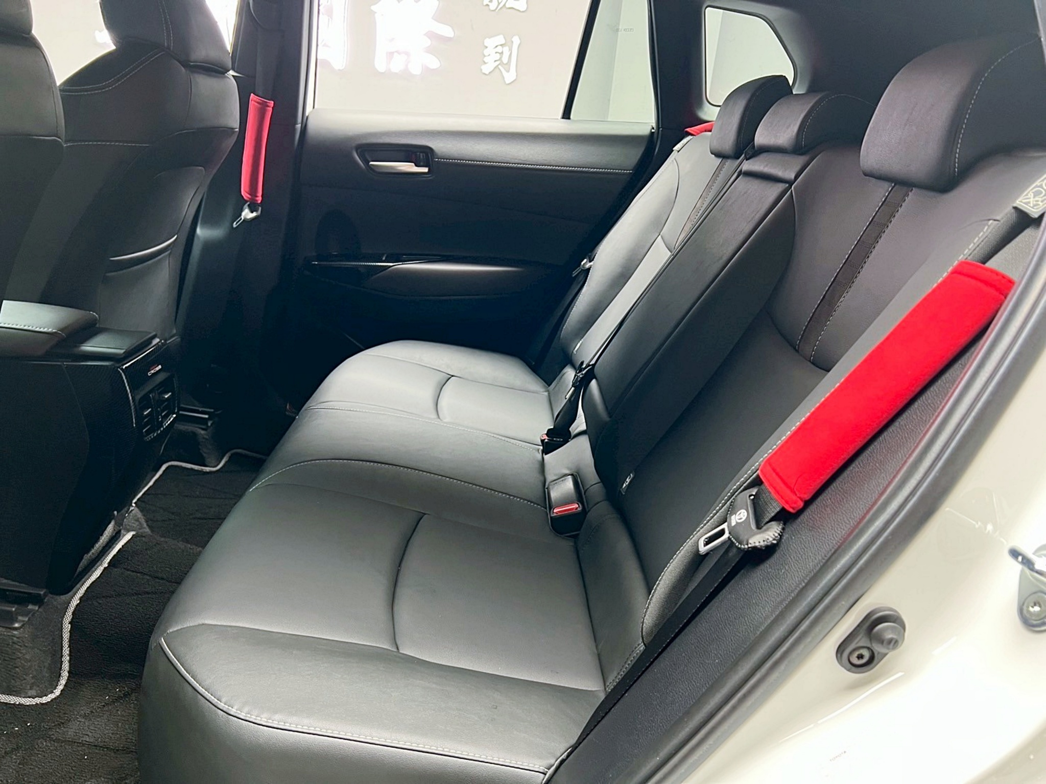 全台到府賞車 2024/25 Toyota Corolla Cross 尊爵版『小李經理』元禾國際車業/中古車/促銷中  第15張相片
