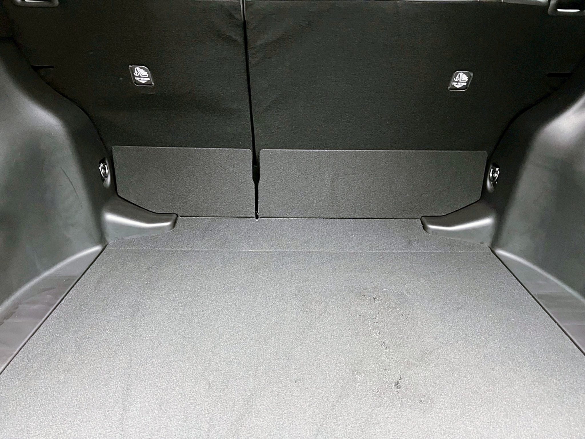 全台到府賞車 2024/25 Toyota Corolla Cross 尊爵版『小李經理』元禾國際車業/中古車/促銷中  第17張相片