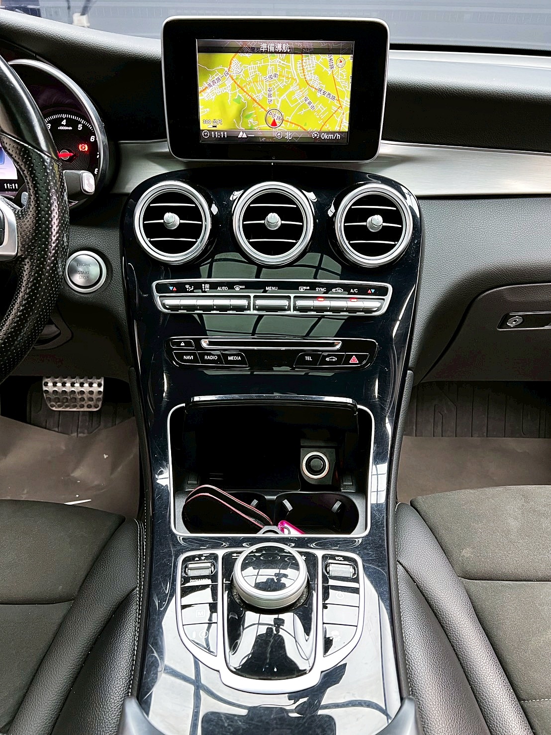 全台到府賞車 2016/17 Benz GLC250 4MATIC AMG Line X253型『小李經理』元禾國際車業/中古車/促銷中  第8張相片