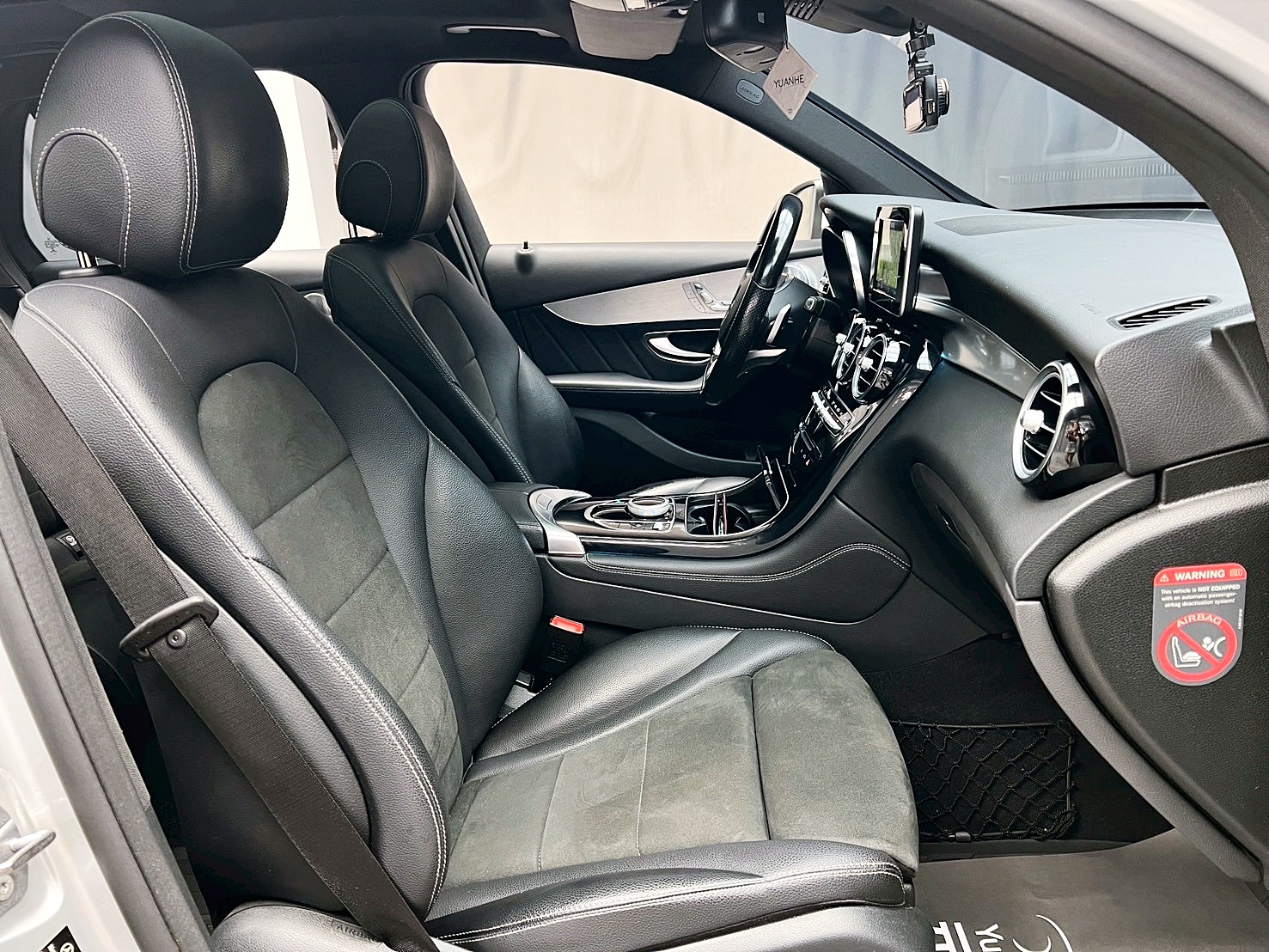 全台到府賞車 2016/17 Benz GLC250 4MATIC AMG Line X253型『小李經理』元禾國際車業/中古車/促銷中  第10張相片