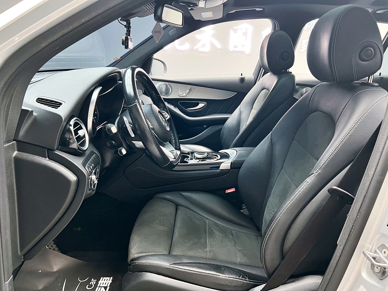 全台到府賞車 2016/17 Benz GLC250 4MATIC AMG Line X253型『小李經理』元禾國際車業/中古車/促銷中  第15張相片