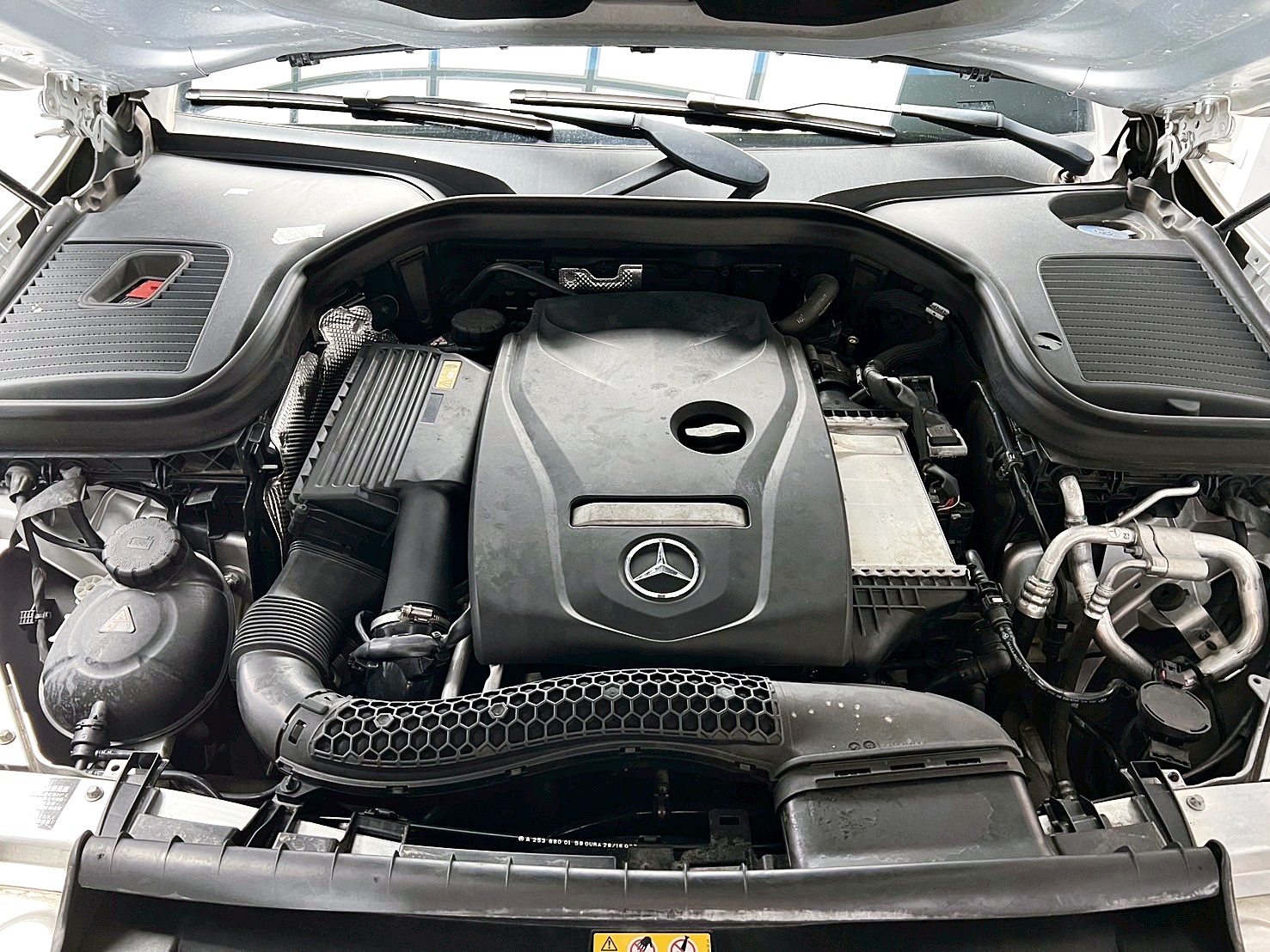 全台到府賞車 2016/17 Benz GLC250 4MATIC AMG Line X253型『小李經理』元禾國際車業/中古車/促銷中  第16張相片