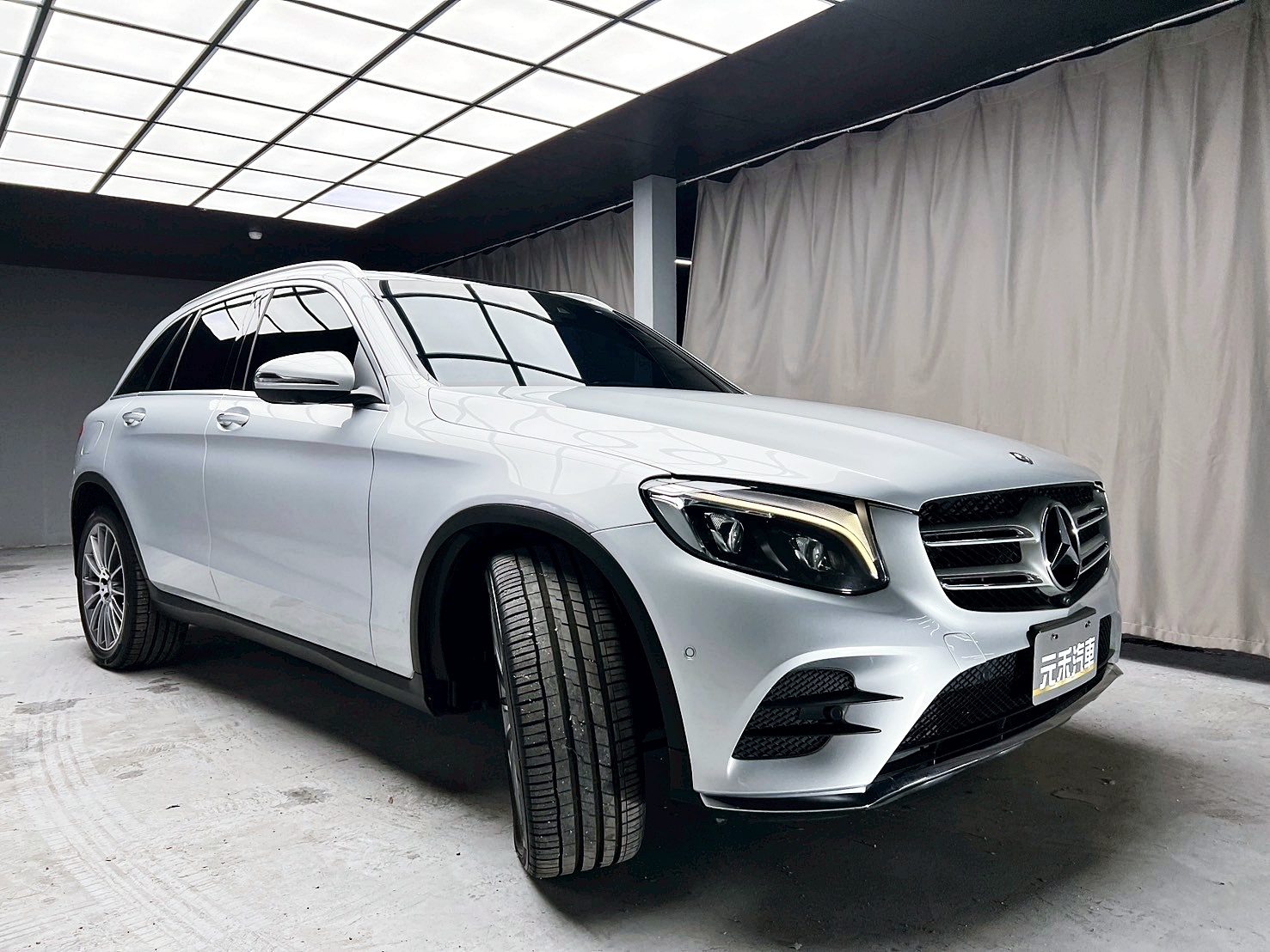 全台到府賞車 2016/17 Benz GLC250 4MATIC AMG Line X253型『小李經理』元禾國際車業/中古車/促銷中  第19張相片