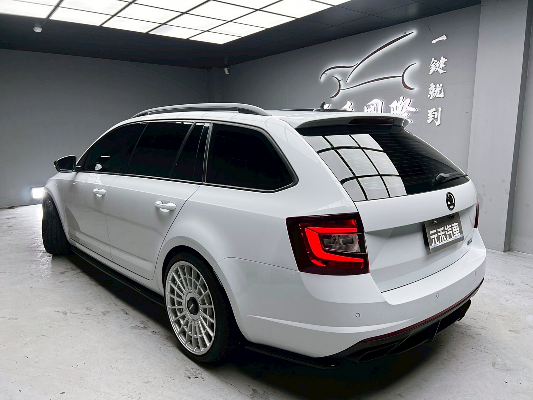 全台到府賞車 2019/20 Skoda Octavia Combi RS『小李經理』元禾國際車業/中古車/促銷中  第3張相片