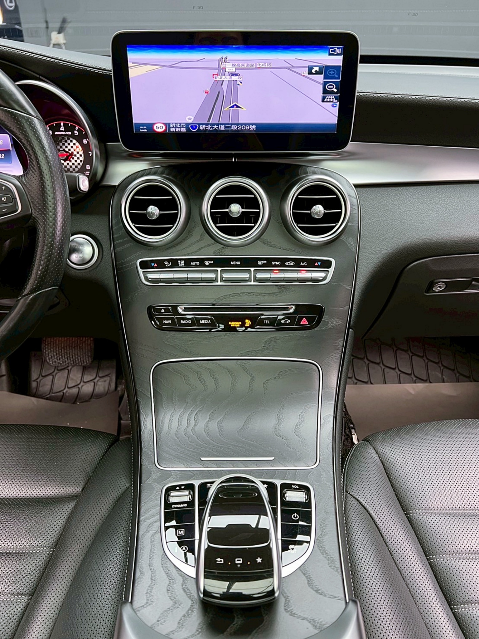 全台到府賞車 2016 Benz GLC300 4MATIC AMG Line X253型『小李經理』元禾國際車業/中古車/促銷中  第9張相片