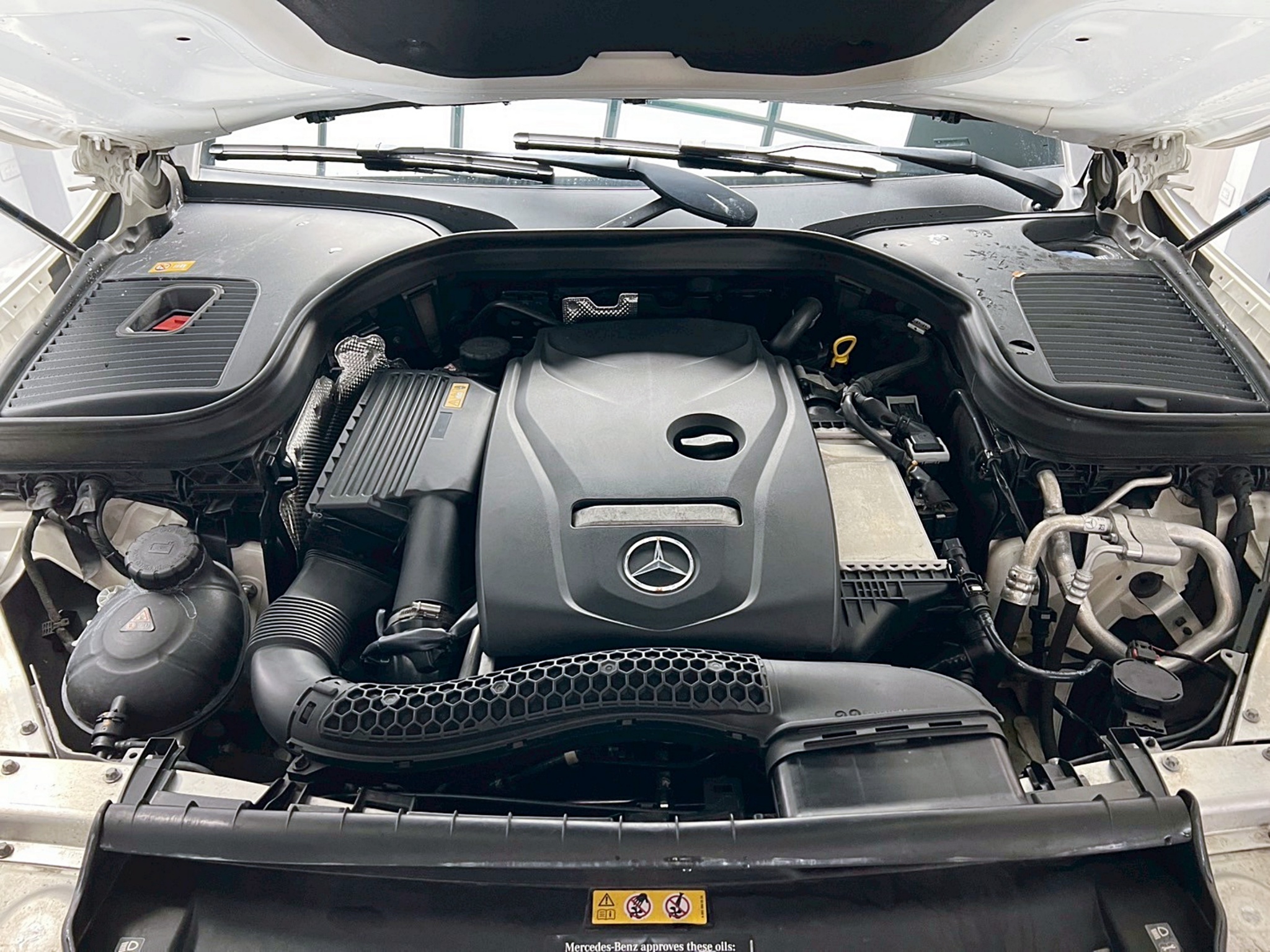 全台到府賞車 2016 Benz GLC300 4MATIC AMG Line X253型『小李經理』元禾國際車業/中古車/促銷中  第16張相片