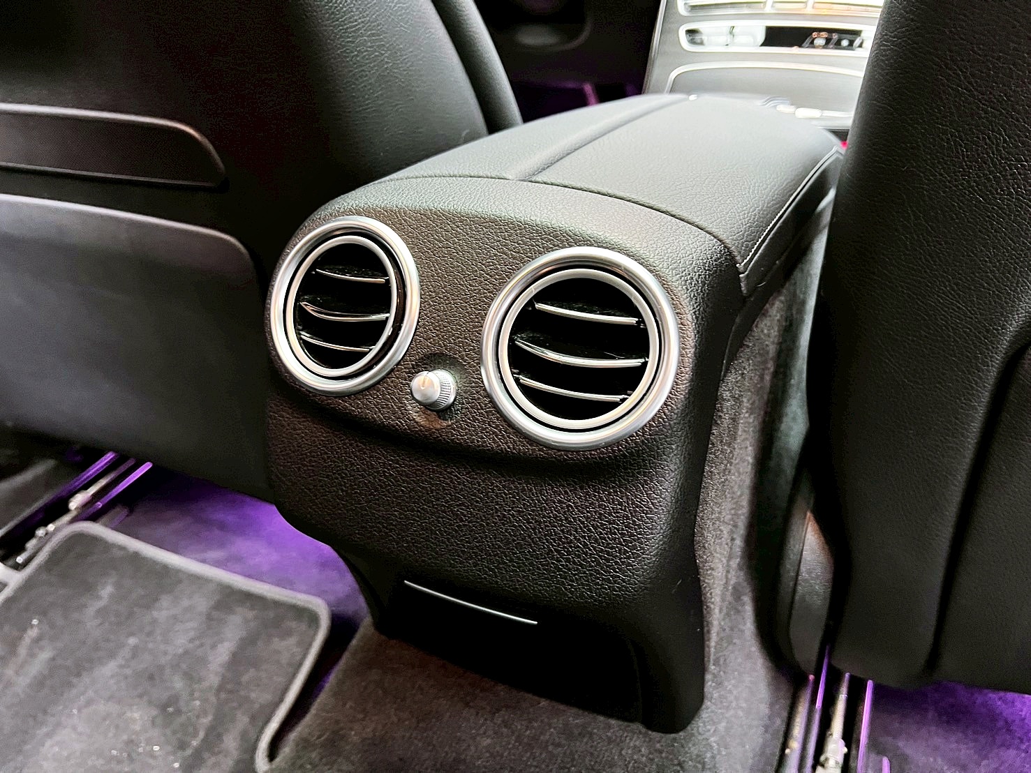 全台到府賞車 2021 Benz E300 Sedan Exclusive W213型『小李經理』元禾國際車業/中古車/促銷中  第12張相片