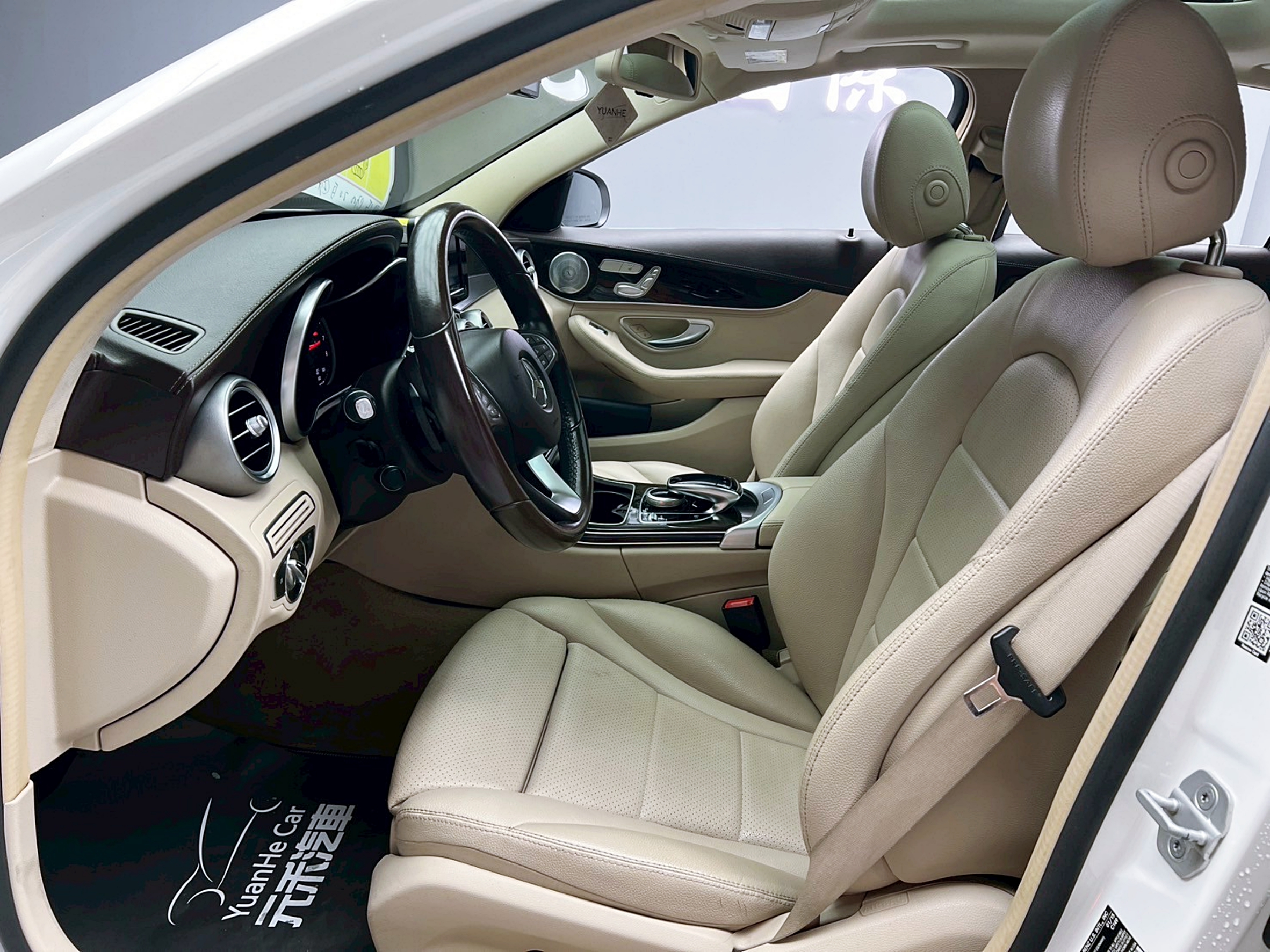 全台到府賞車 2015 Benz C300 Sedan Exclusive W205型『小李經理』元禾國際車業/中古車/促銷中  第16張相片