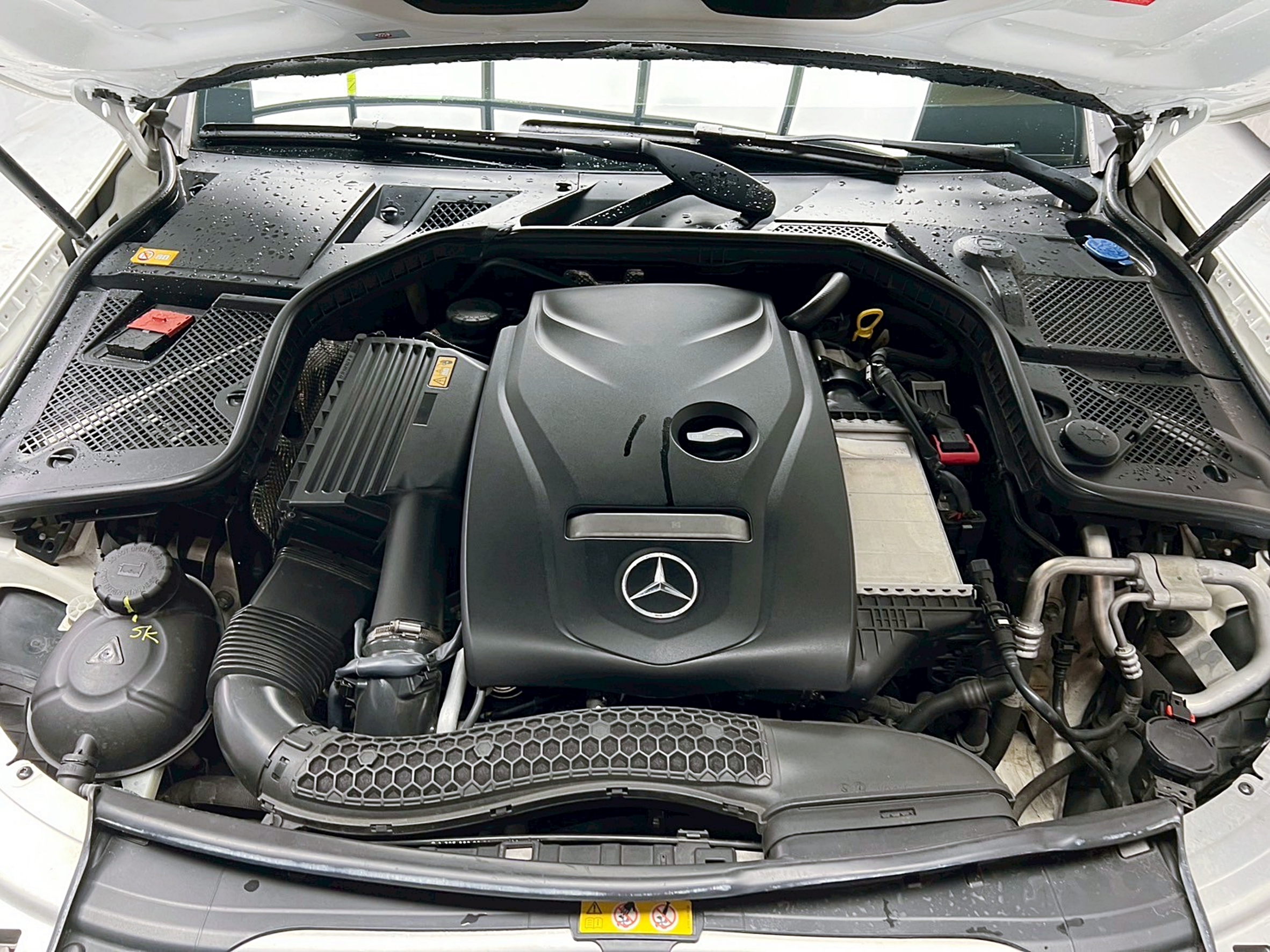 全台到府賞車 2015 Benz C300 Sedan Exclusive W205型『小李經理』元禾國際車業/中古車/促銷中  第17張相片