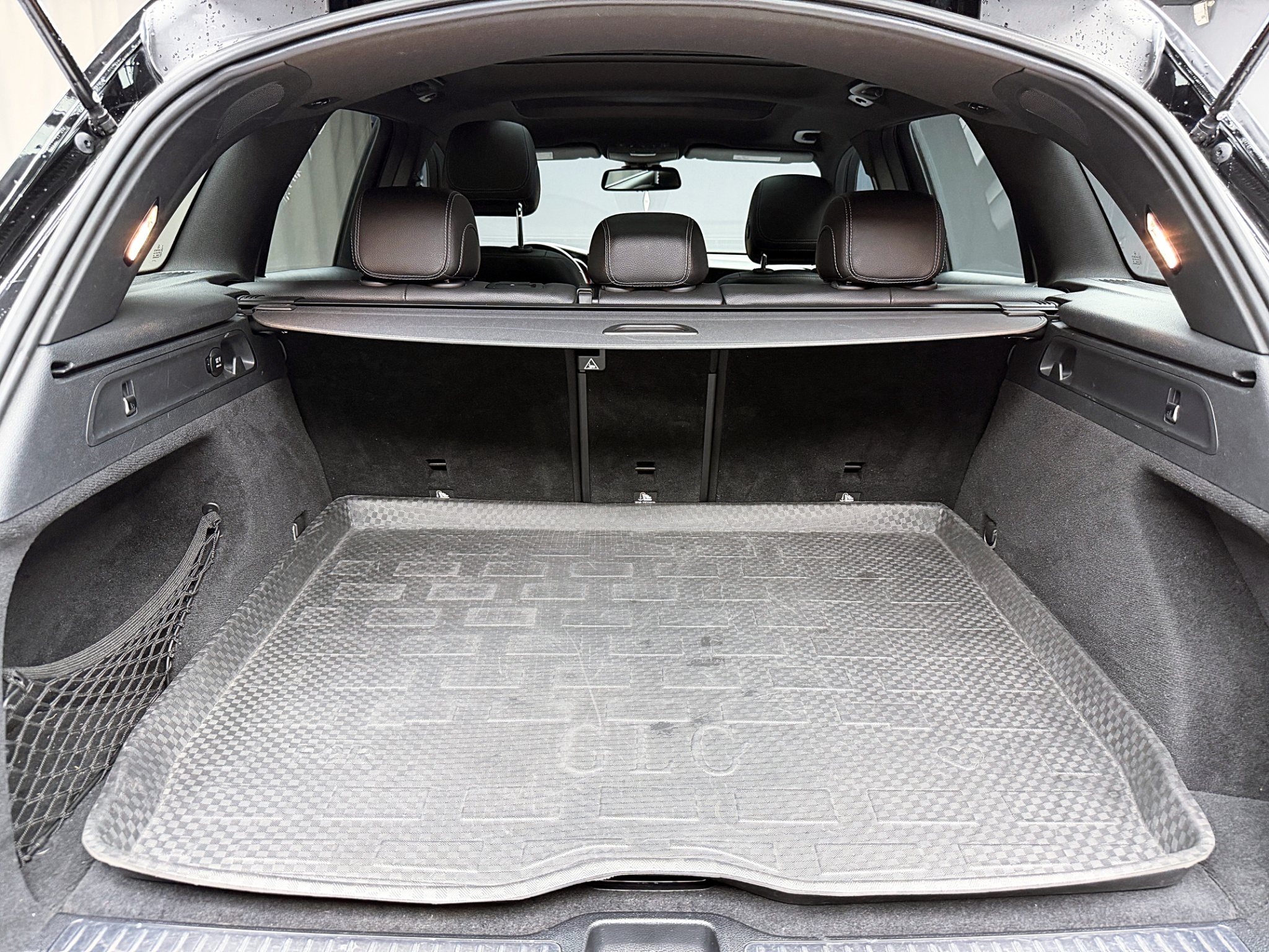 全台到府賞車 2016 Benz GLC300 X253型『小李經理』元禾國際車業/中古車/促銷中  第18張相片