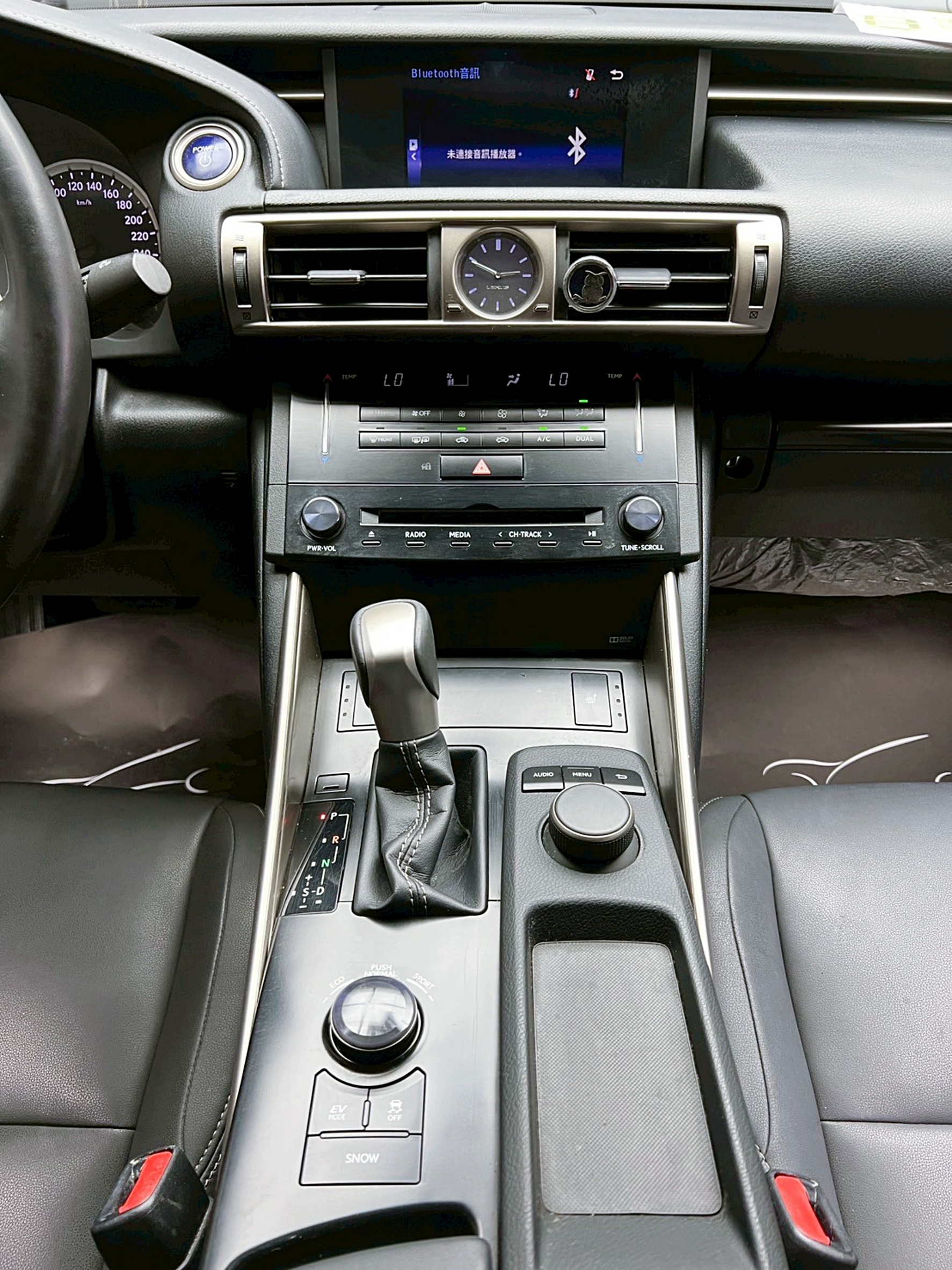 全台到府賞車 2014 Lexus IS300h 豪華版『小李經理』元禾國際車業/中古車/促銷中  第10張相片