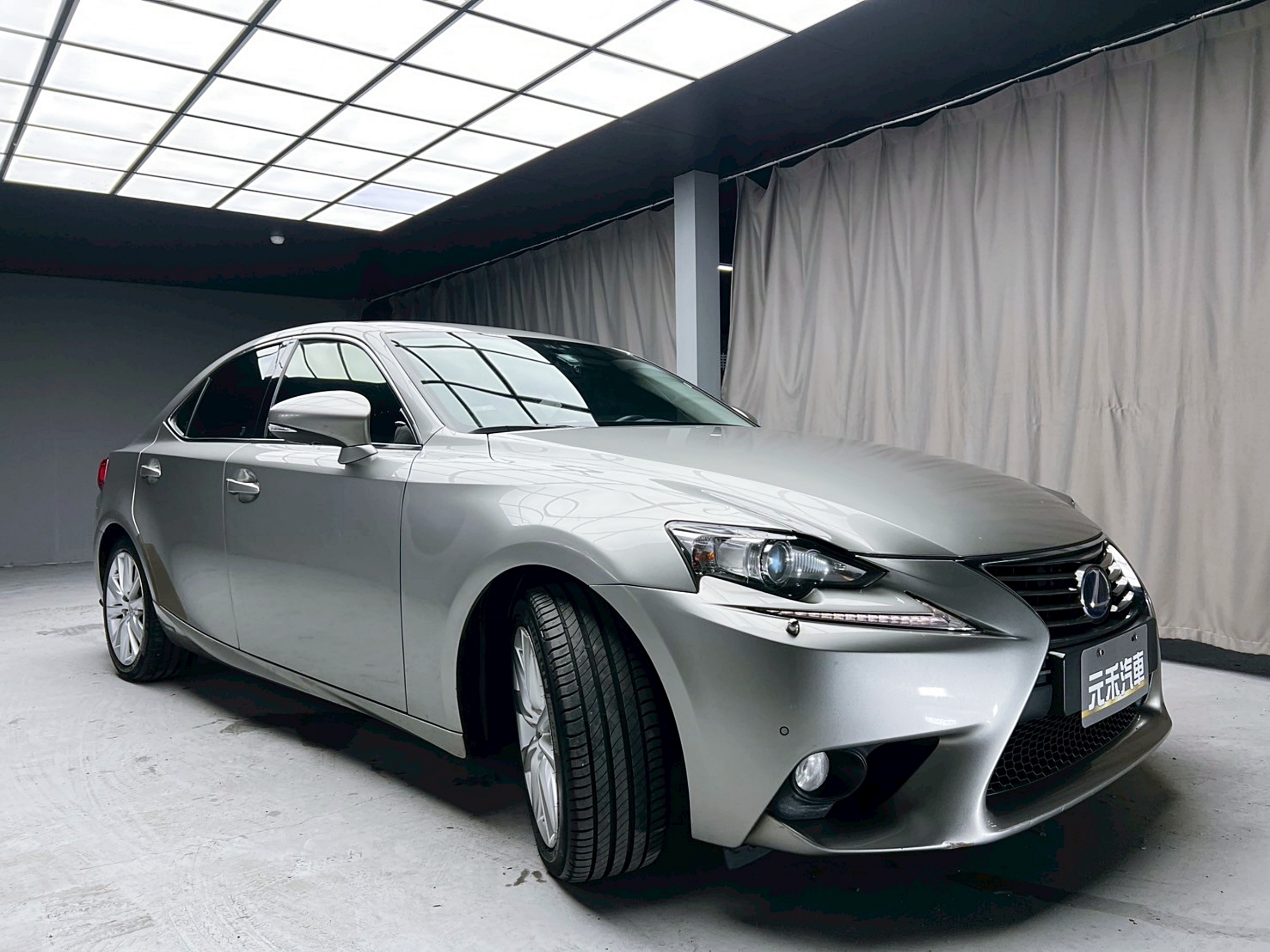 全台到府賞車 2014 Lexus IS300h 豪華版『小李經理』元禾國際車業/中古車/促銷中  第19張相片