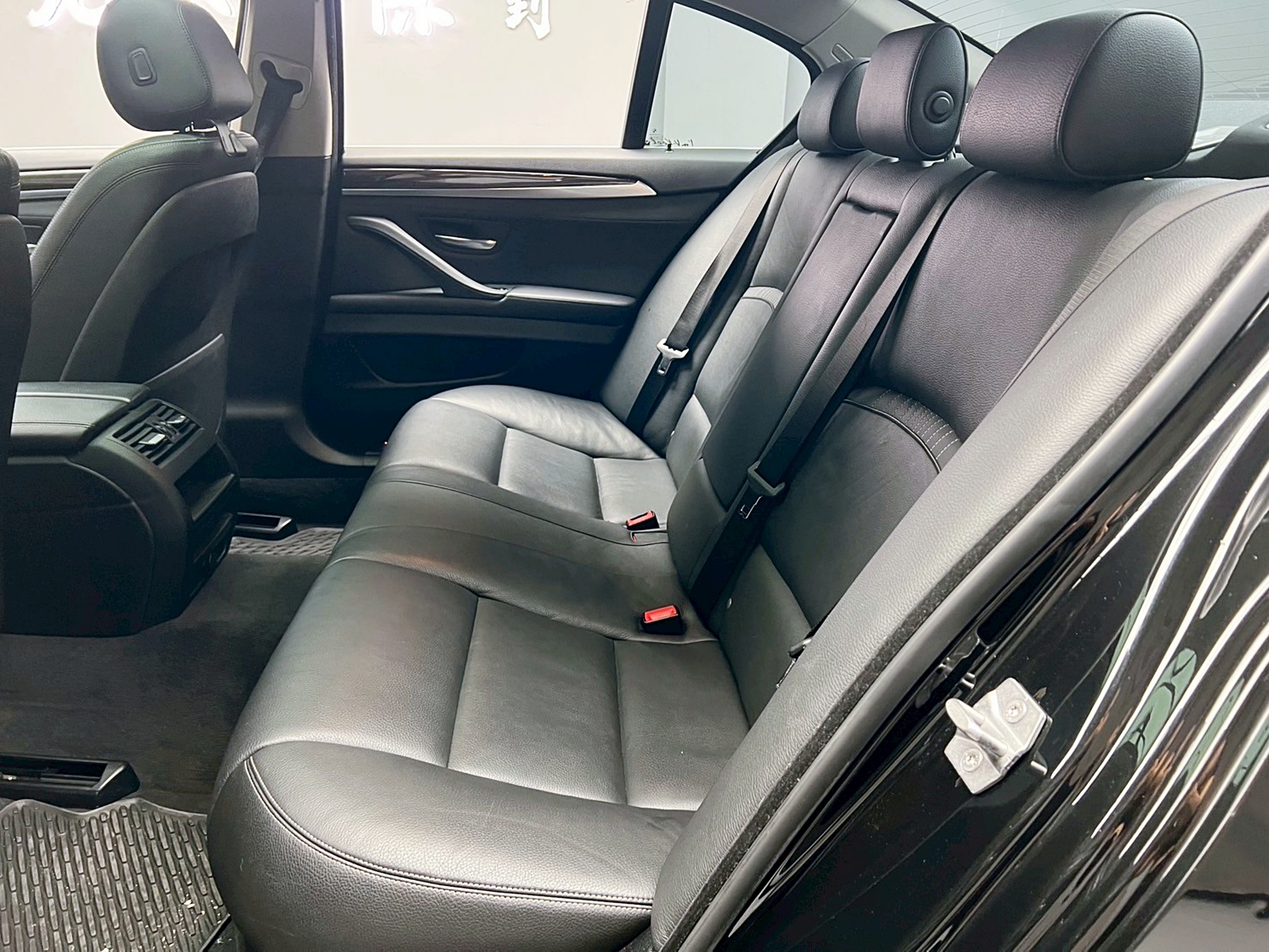 全台到府賞車 2015 BMW 535i Sedan Luxury Line F10型『小李經理』元禾國際車業/中古車/促銷中  第15張相片