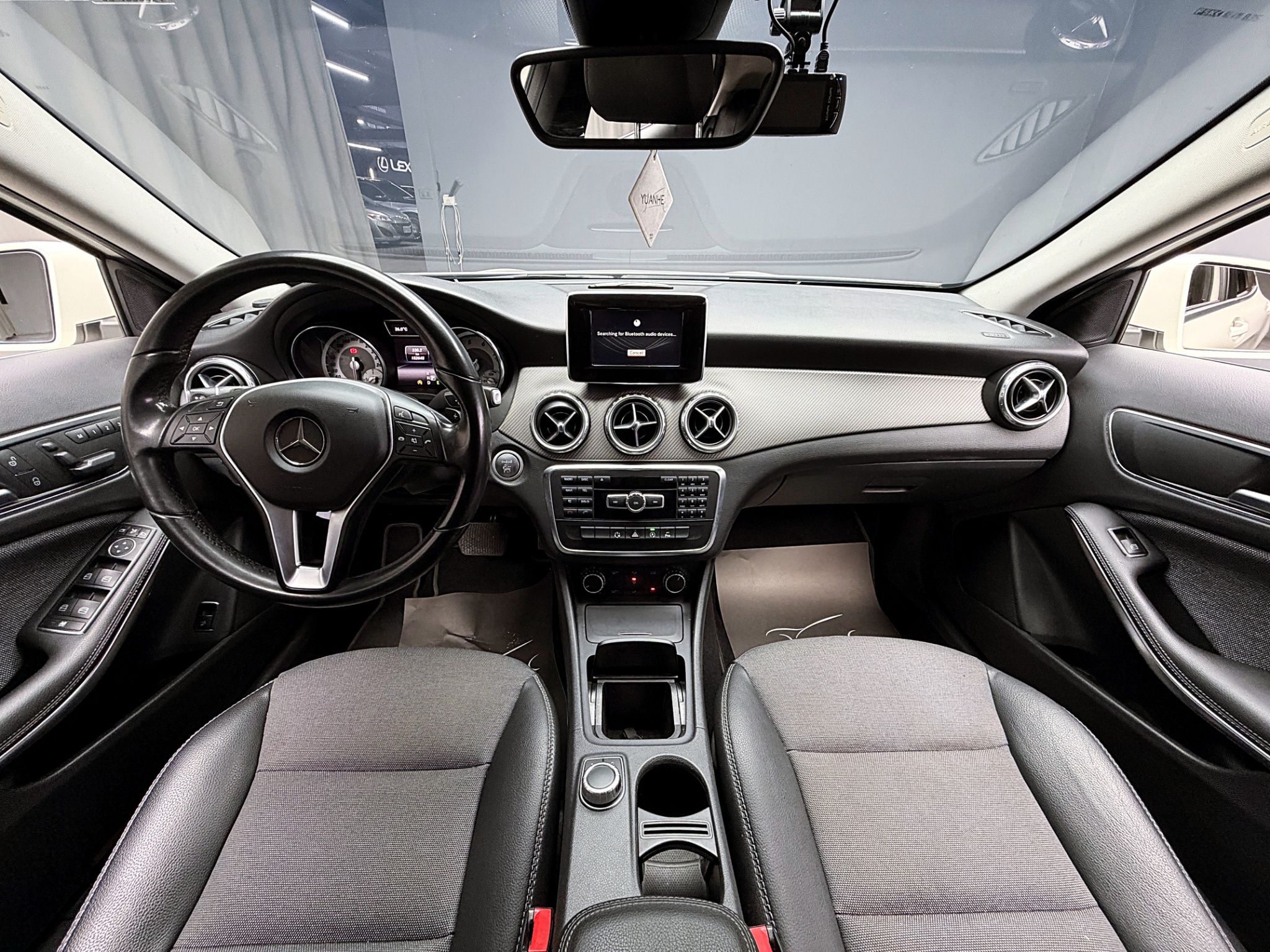 全台到府賞車 2015 Benz GLA180 X156型『小李經理』元禾國際車業/中古車/促銷中  第9張相片