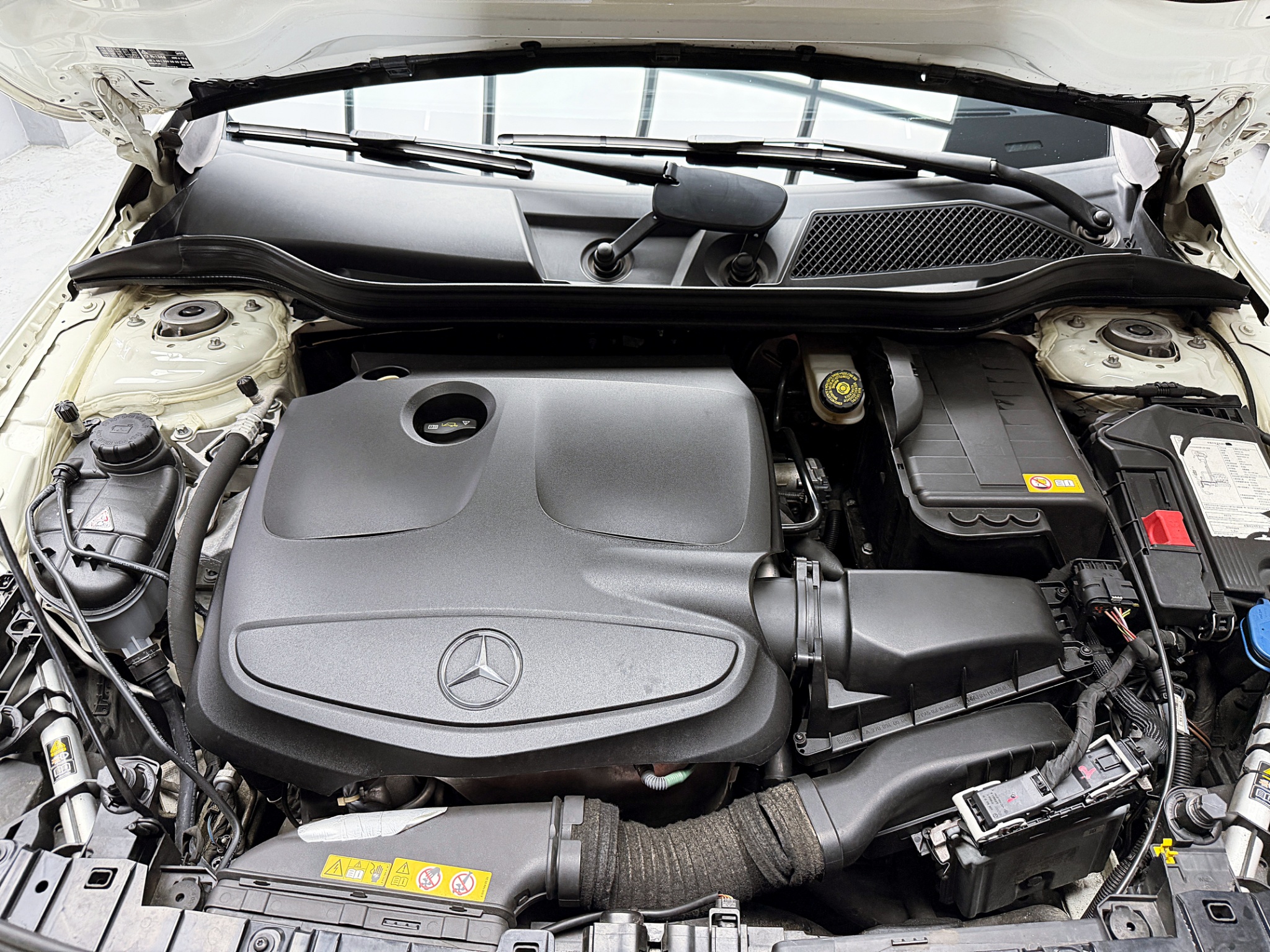 全台到府賞車 2015 Benz GLA180 X156型『小李經理』元禾國際車業/中古車/促銷中  第15張相片