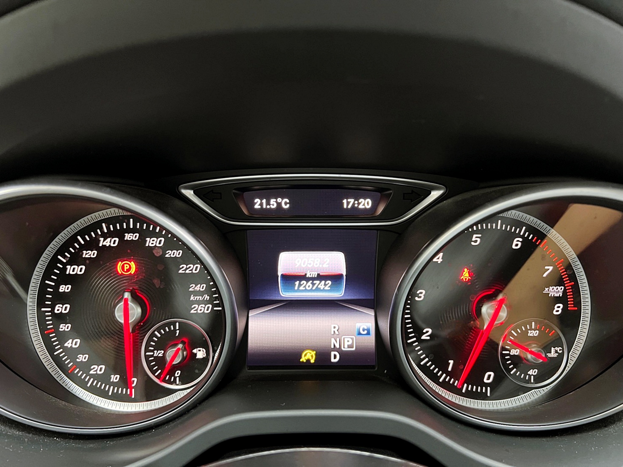 全台到府賞車 2017/18 Benz GLA180 X156型『小李經理』元禾國際車業/中古車/促銷中  第9張相片