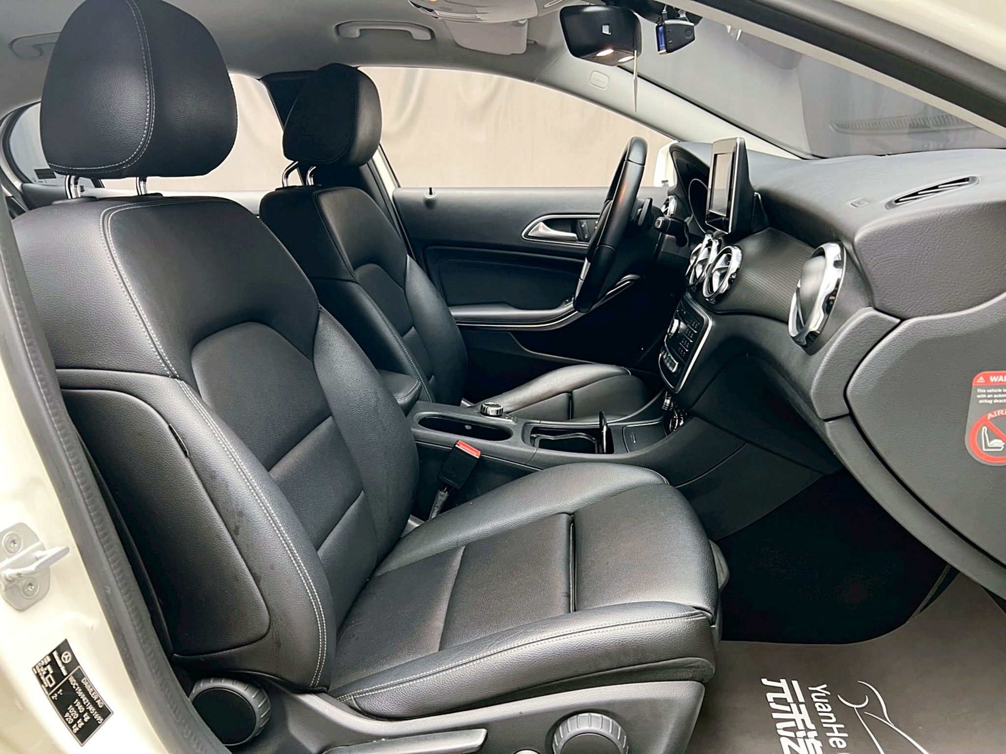 全台到府賞車 2017/18 Benz GLA180 X156型『小李經理』元禾國際車業/中古車/促銷中  第15張相片